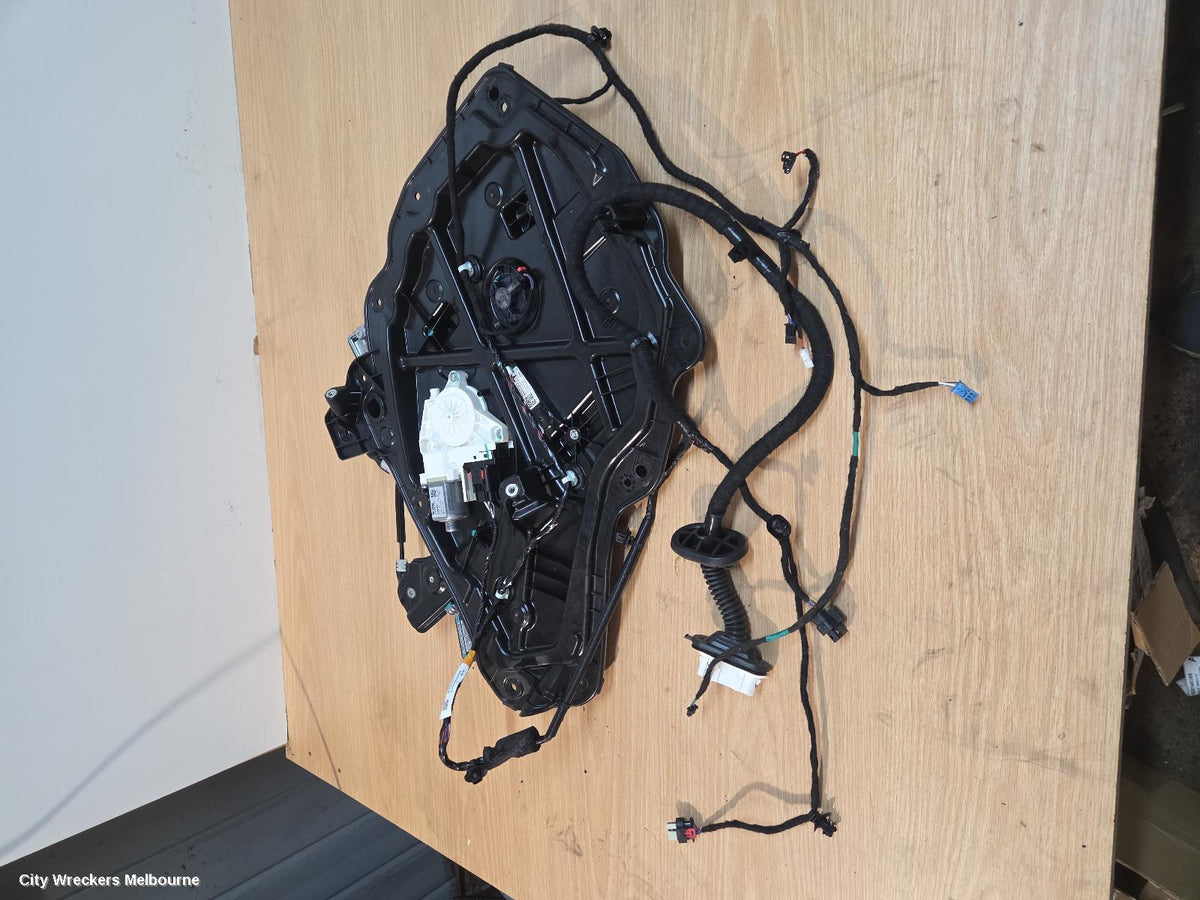 TESLA MODEL Y LEFT REAR WND REG/MOTOR, 1ST GEN, 03/2022 ONWARDS - Image 1