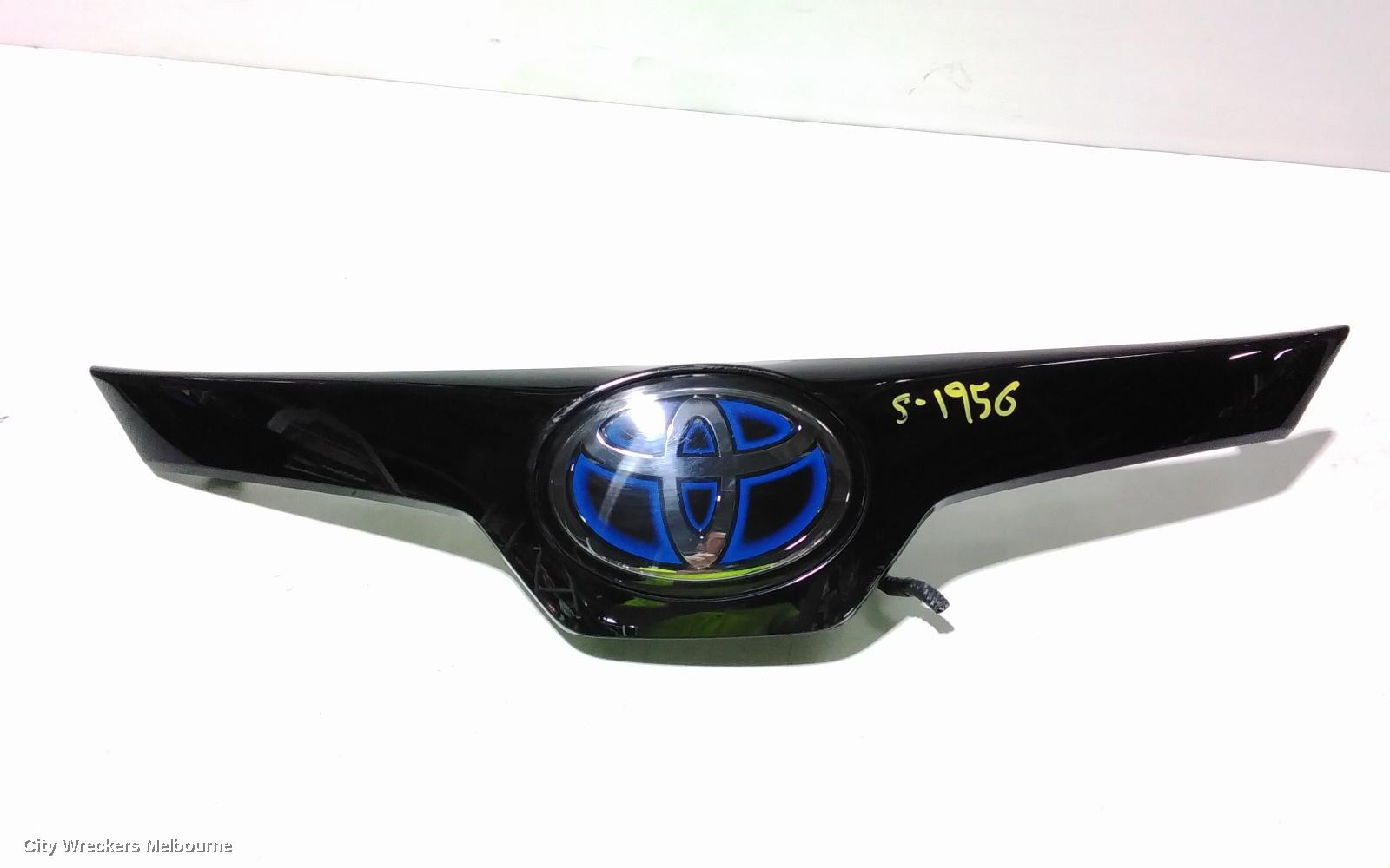 TOYOTA COROLLA GRILLE, E210, RADIATOR GRILLE MOULDING, HATCH, 07/2018 ONWARDS - Image 1