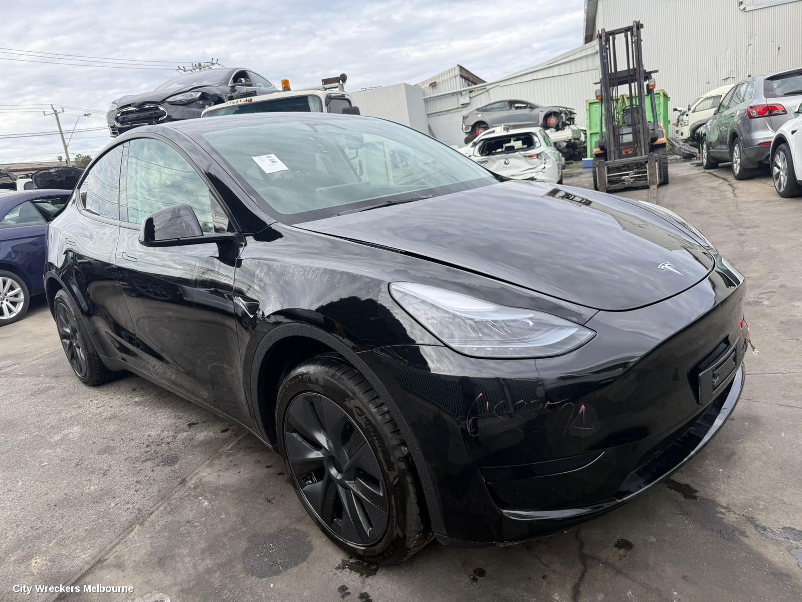 TESLA MODEL Y 2ND SEAT (REAR SEAT), 1ST GEN, 03/2022 ONWARDS - Image 2