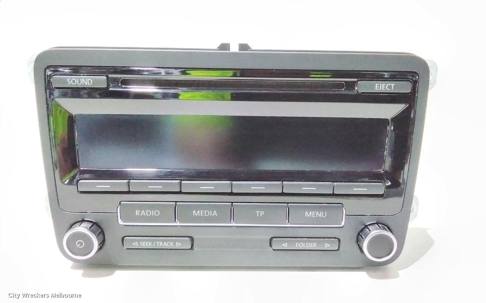 VOLKSWAGEN TIGUAN RADIO/CD/DVD/SAT/TV, CD PLAYER (RCD310), 5N, 05/2008 - 08/2016 - Image 2