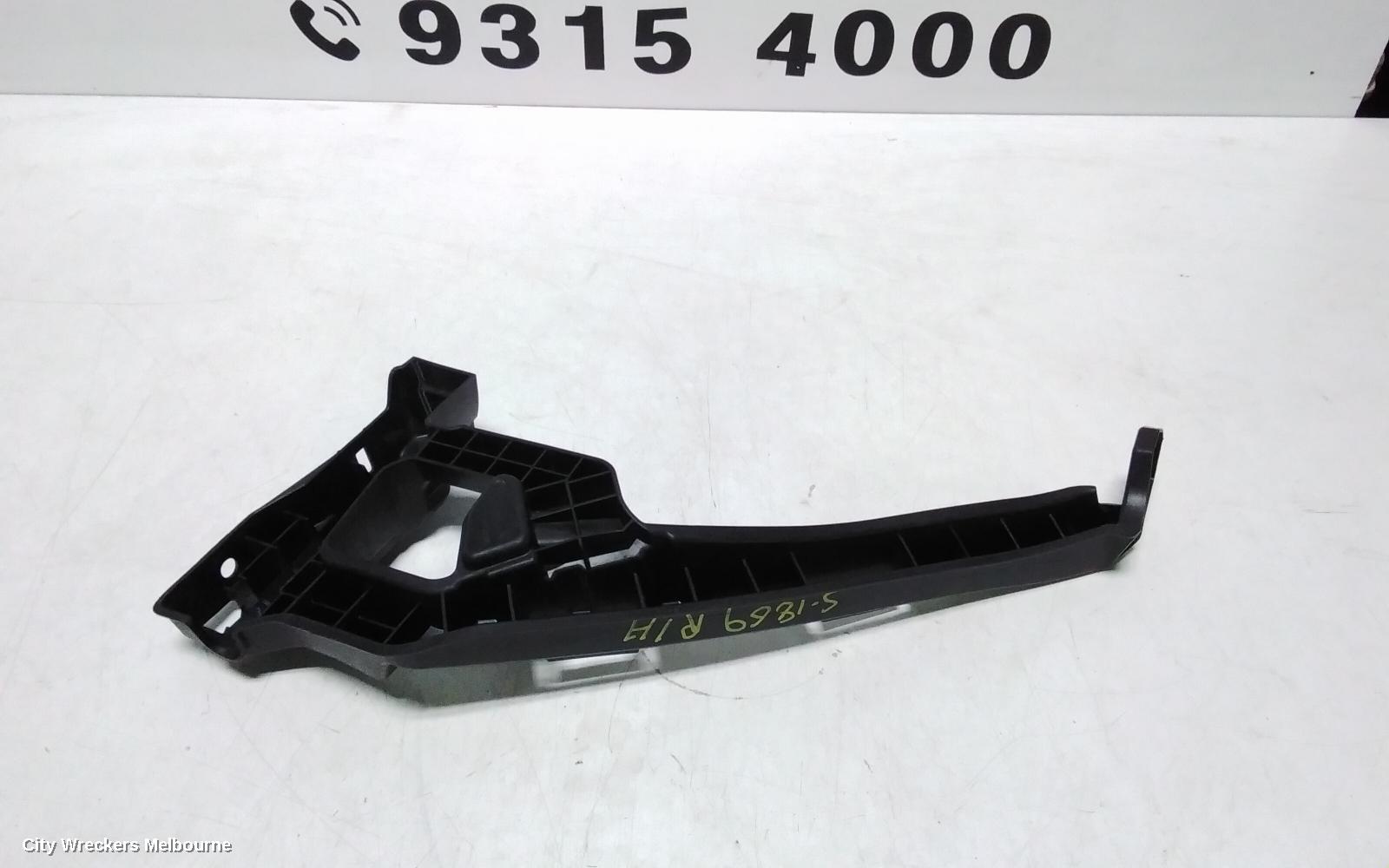 HONDA HRV, RU, 12/2014 - 10/2021, RHS UNDER HEADLIGHT BRACKET : 109798 - Image 3
