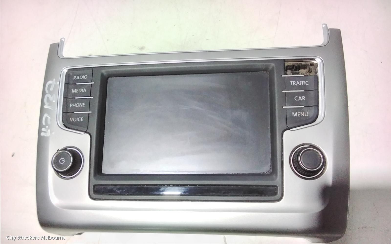 VOLKSWAGEN POLO RADIO/CD/DVD/SAT/TV, DISPLAY UNIT, 6.5IN DISCOVER MEDIA, SAT NAV TYPE, 6R, 05/2010 - 09/2017 - Image 2