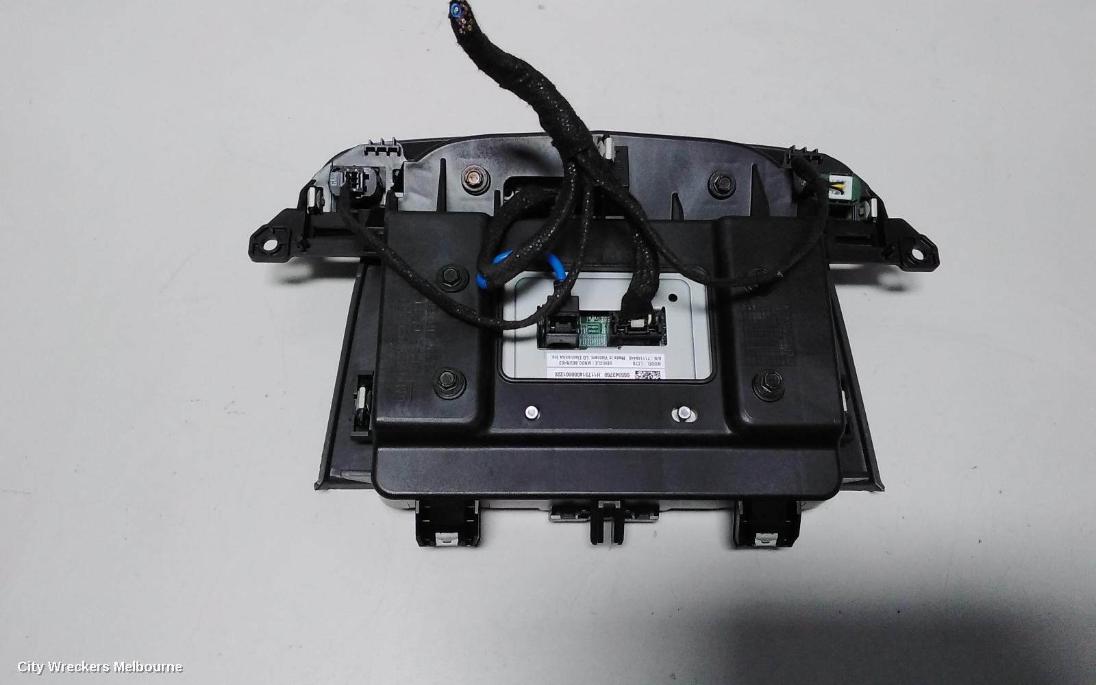 HOLDEN COMMODORE RADIO/CD/DVD/SAT/TV, DISPLAY SCREEN, 7IN NON SAT NAV TYPE, ZB, 10/2017 - 12/2020 - Image 3