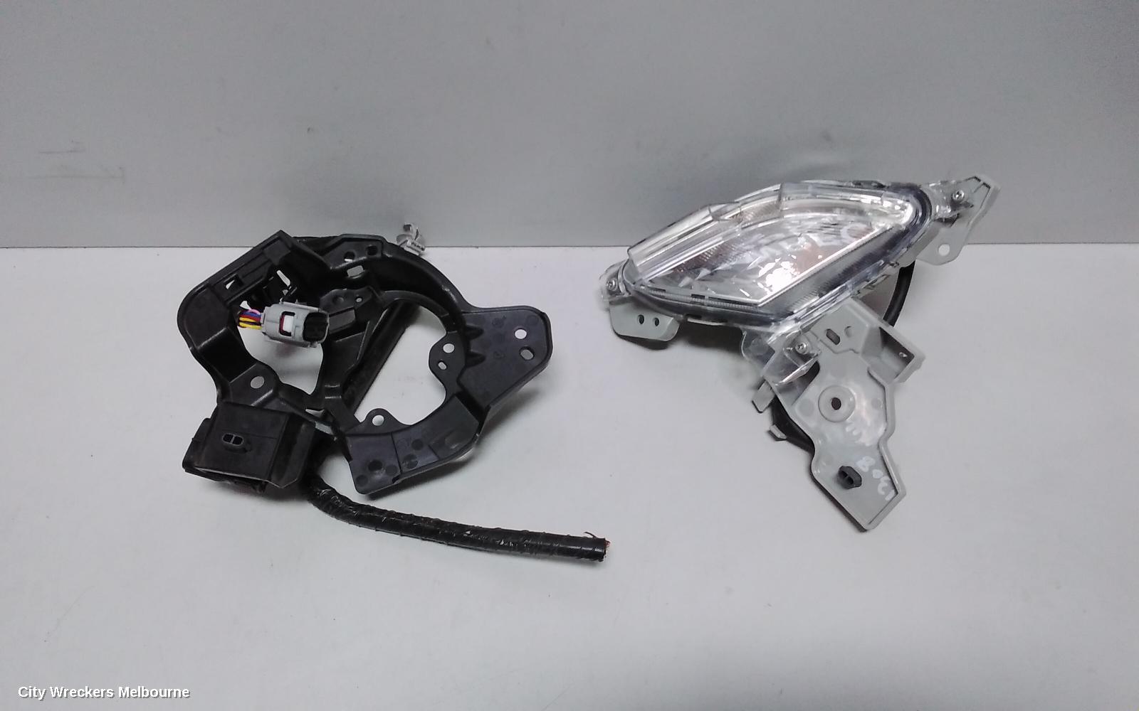 MAZDA CX3 LEFT INDICATOR/FOG/SIDE, BUMPER FLASHER, DK, 03/2015 ONWARDS - Image 3