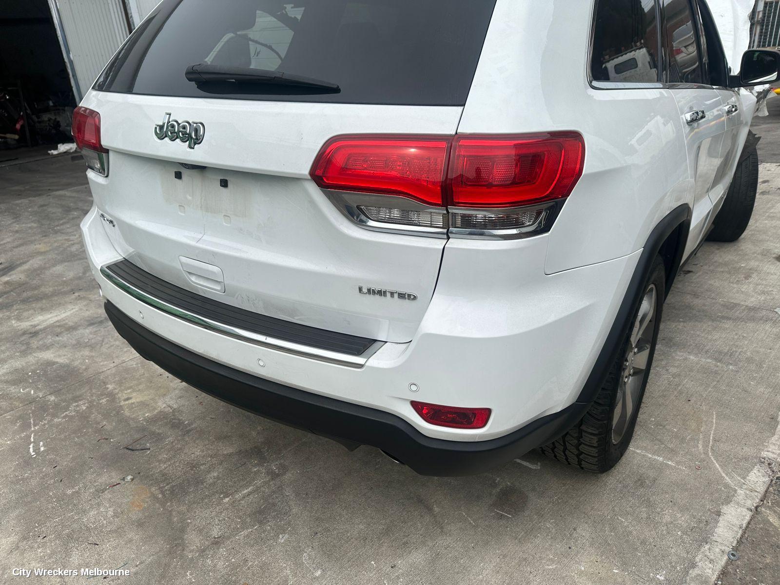 JEEP GRANDCHEROKEE RIGHT FRONT DOOR, WK, NON MOULD TYPE, 10/2010 - 02/2022 - Image 3