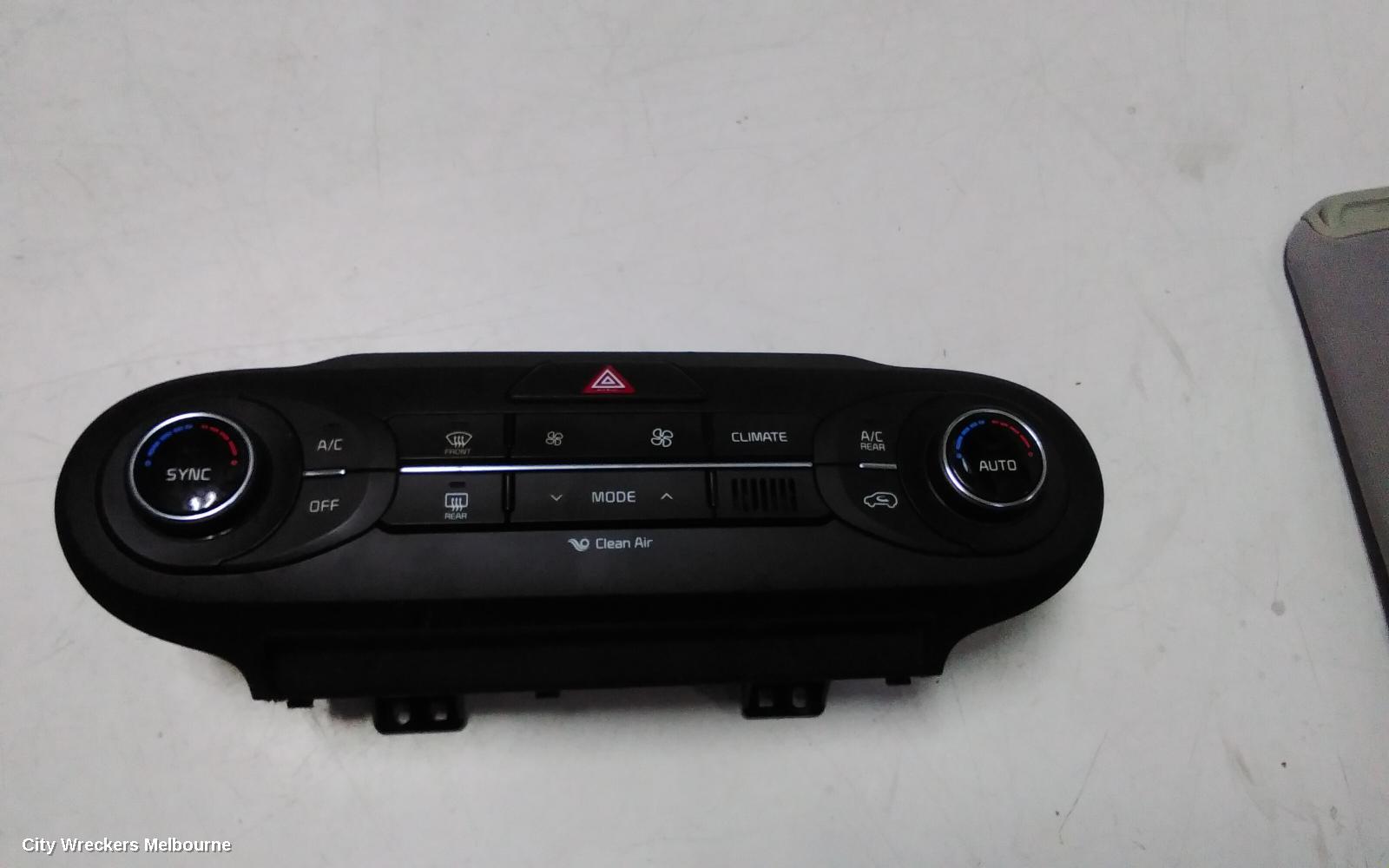 KIA SORENTO HEATER/AC CONTROLS, FRONT, CLIMATE CONTROL TYPE, UM, 03/2015 - 09/2017 - Image 2