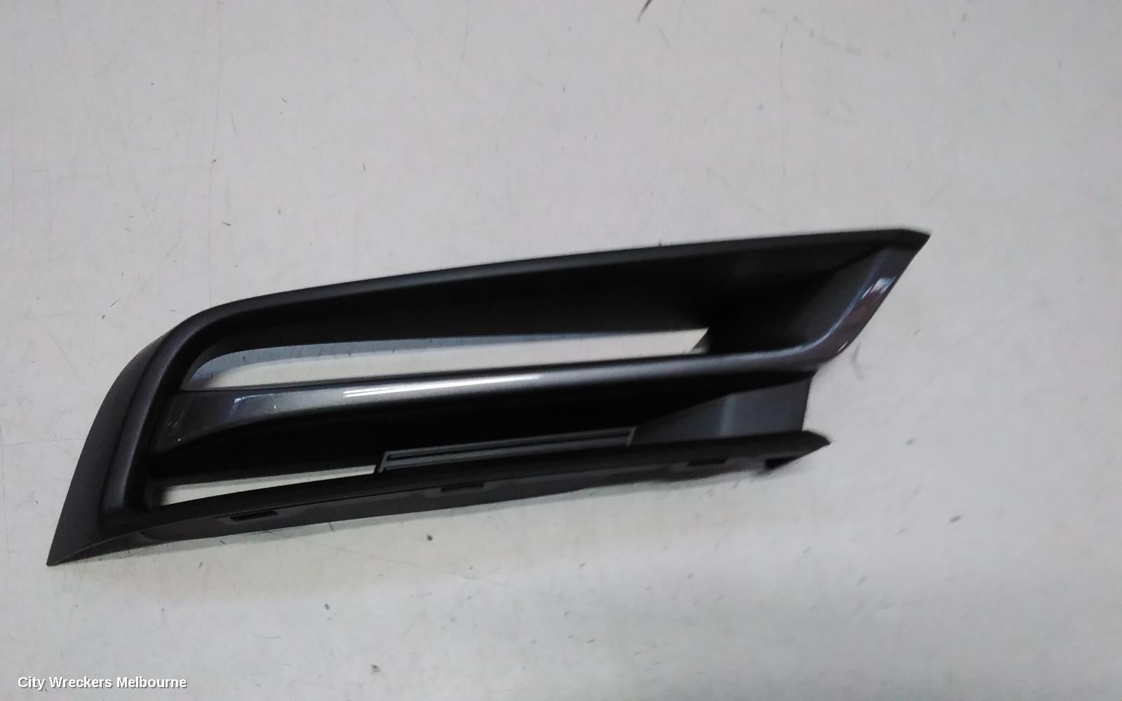 HONDA HRV RIGHT INDICATOR/FOG/SIDE, BUMPER FOGLAMP SURROUND, RV, 12/2021 ONWARDS - Image 1