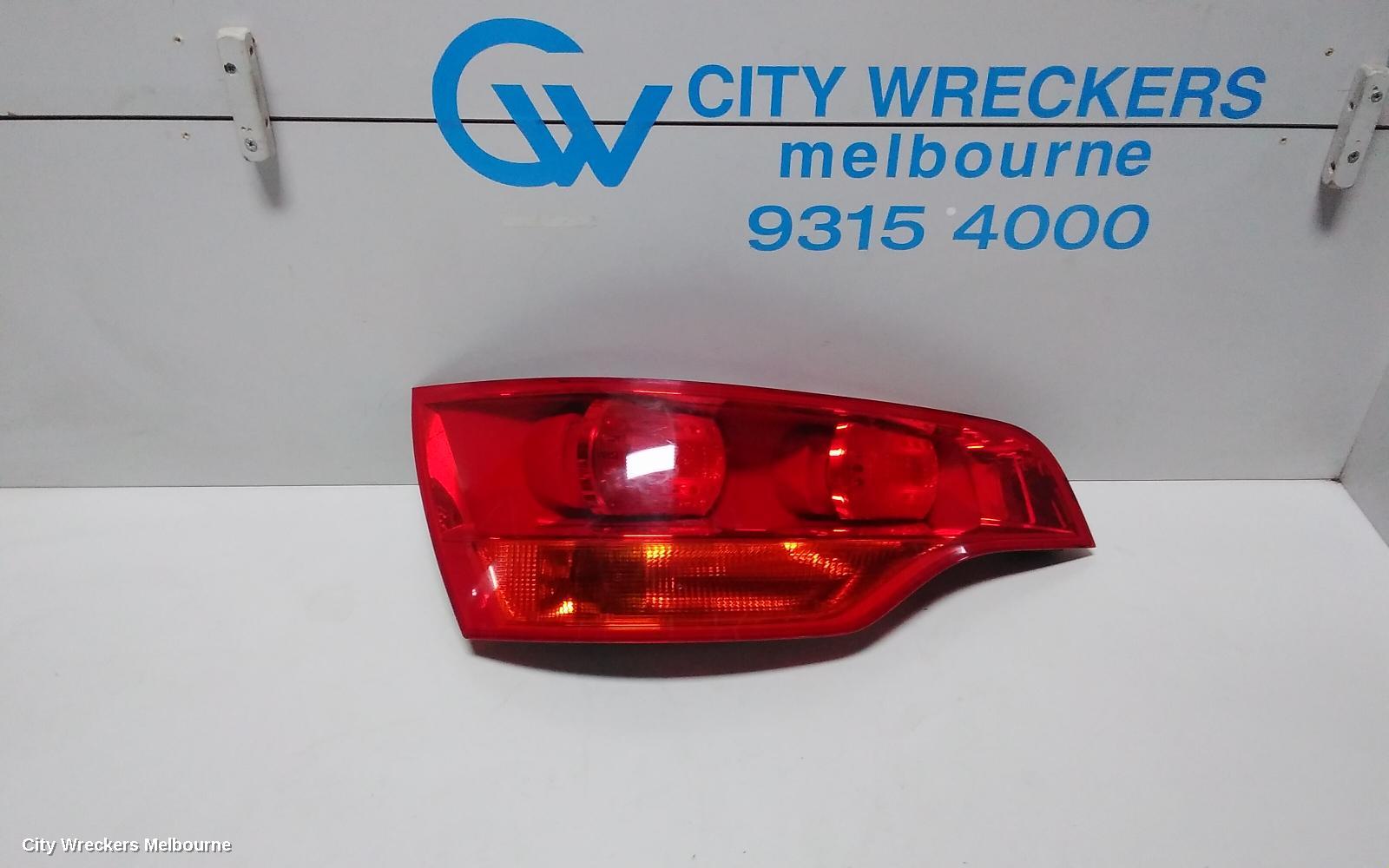 AUDI Q7 LEFT TAILLIGHT, 4L, IN TAILGATE, 09/2006 - 09/2009 - Image 1