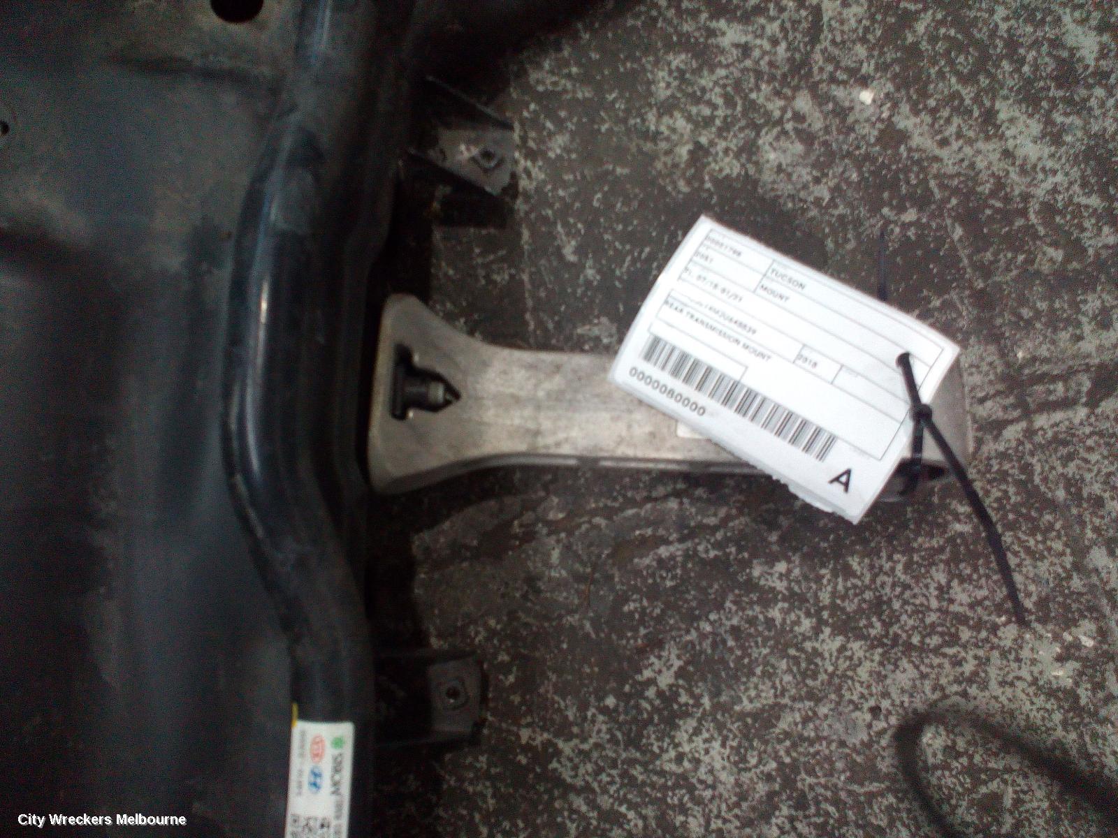 HYUNDAI TUCSON MOUNT, TL, 06/2015 - 01/2021 - Image 1