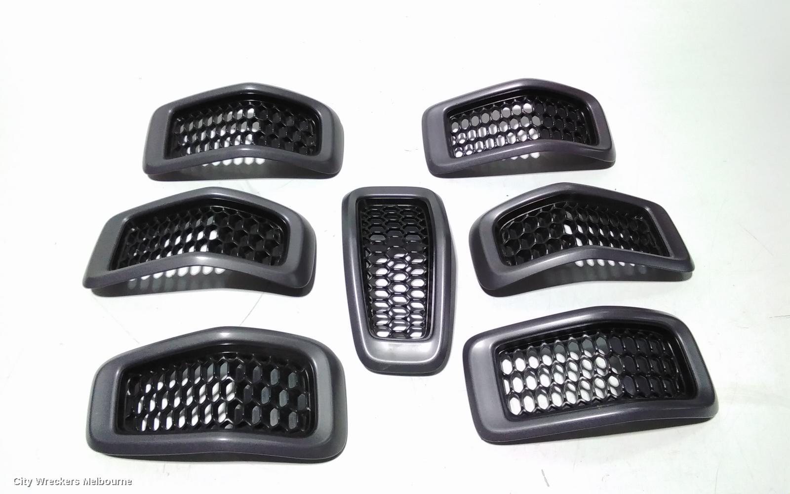 JEEP CHEROKEE GRILLE, RADIATOR GRILLE, KL, TRAILHAWK, GREY, 02/2014 - 03/2018 - Image 1