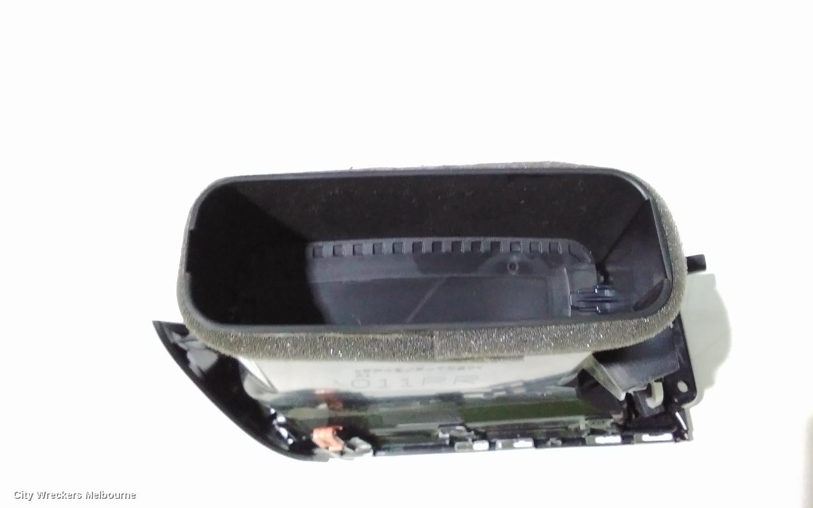 TOYOTA CAMRY, XV70, 09/2017 - 05/2024, PASSENGER AIR VENT: 96184 - Image 3