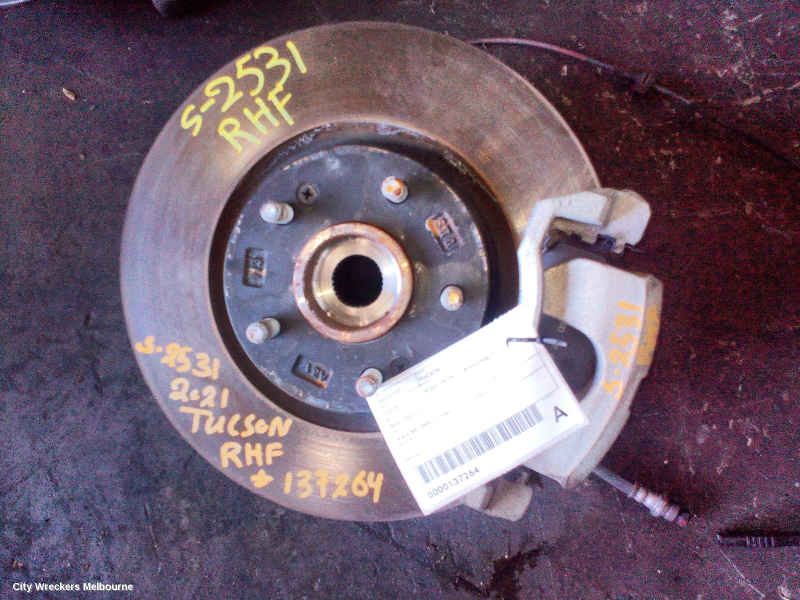 HYUNDAI TUCSON RIGHT FRONT HUB ASSEMBLY, NX4, 2WD, 02/2021 ONWARDS - Image 2