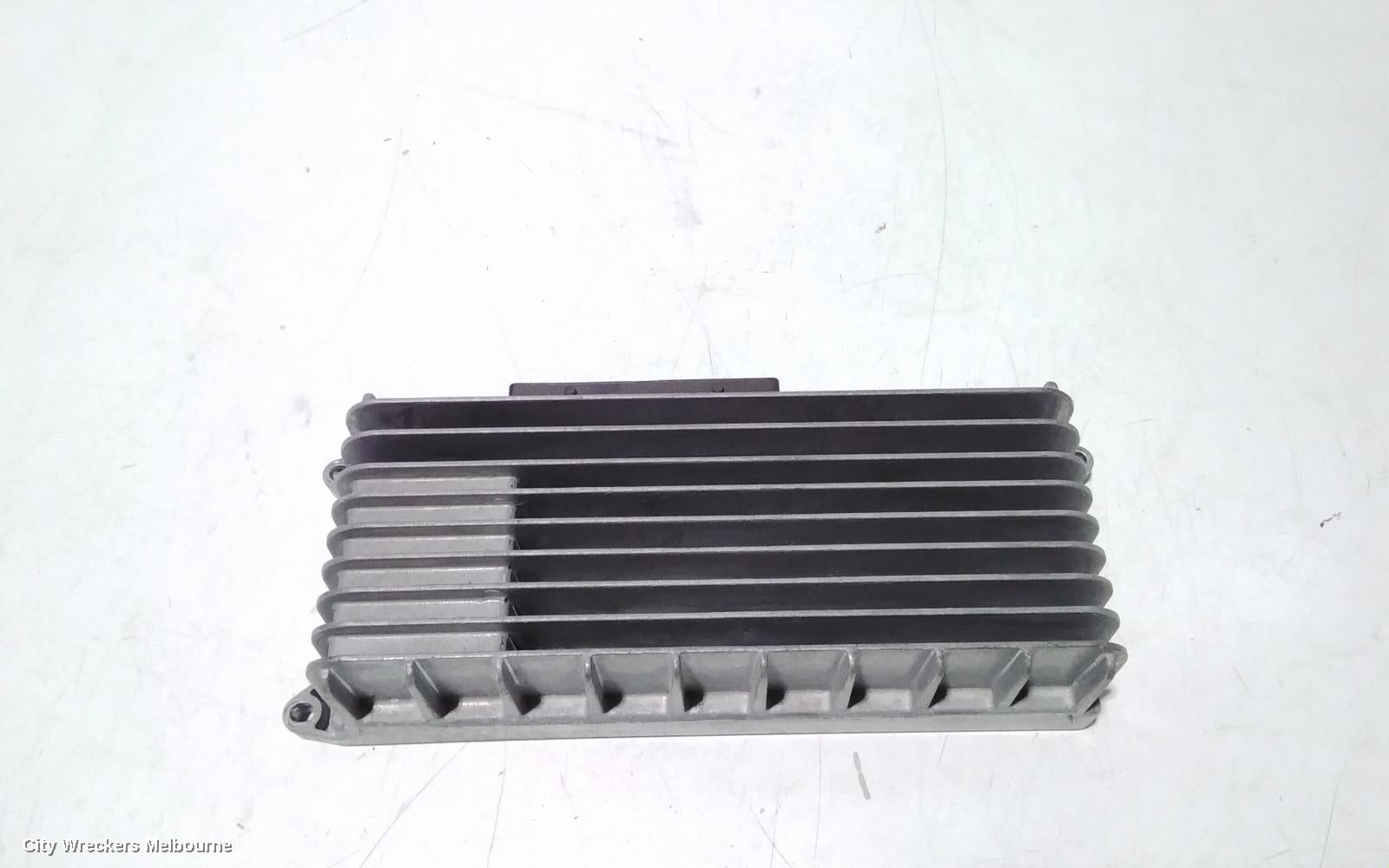 AUDI A6 RADIO/CD/DVD/SAT/TV, STEREO AMPLIFIER, 4F, 11/2004 - 07/2011 - Image 3