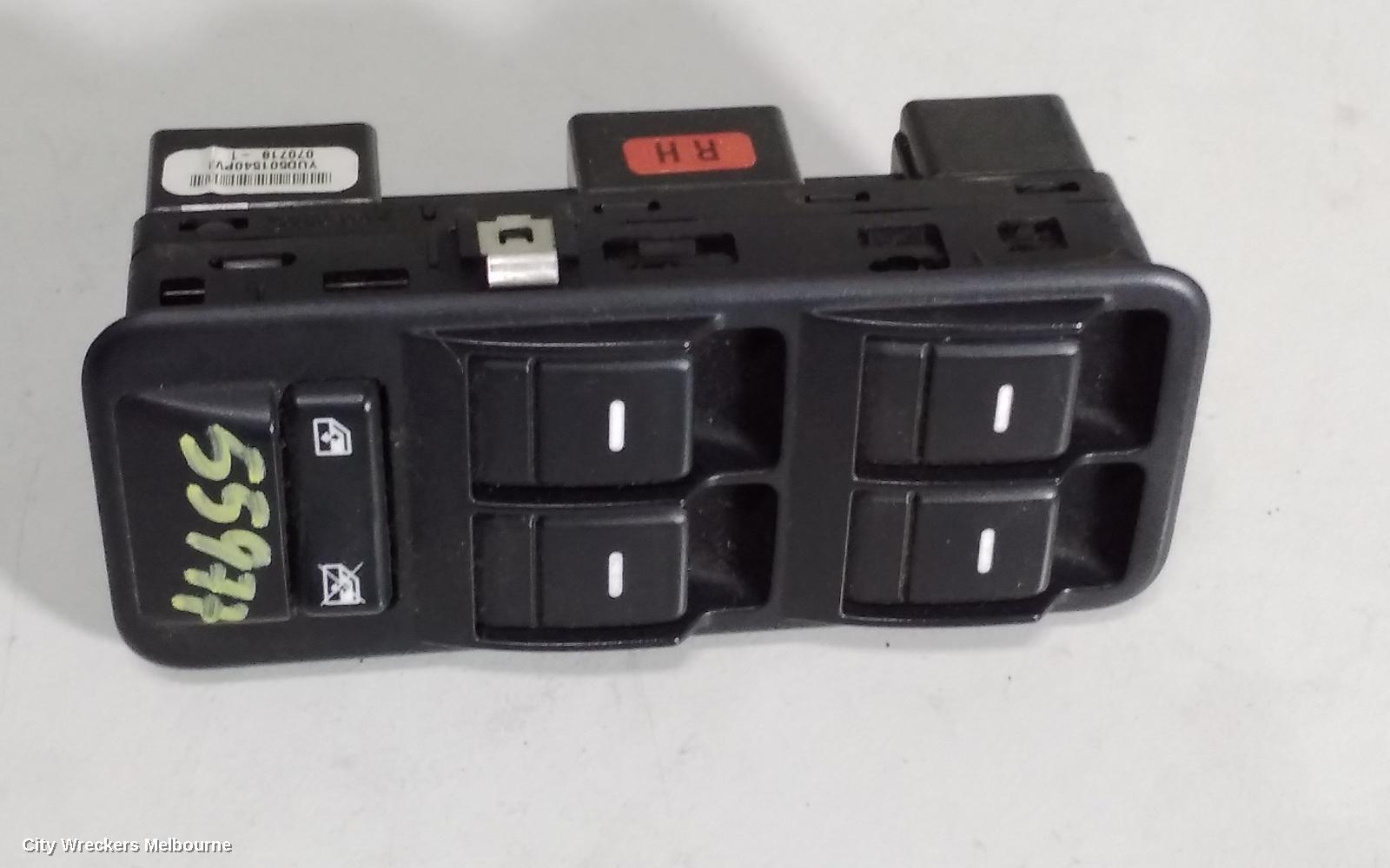 LAND ROVER RANGEROVER SPORT PWR DR WIND SWITCH, RH FRONT (MASTER SWITCH), L320, 08/2005 - 10/2010 - Image 1