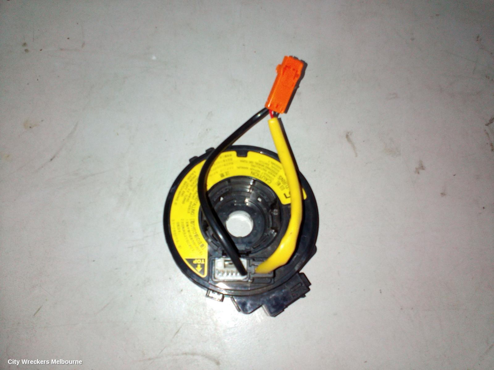 TOYOTA HIACE AIRBAG MODULE/SENSOR, CLOCKSPRING, TRH/KDH, 03/2005 - 01/2014 - Image 1