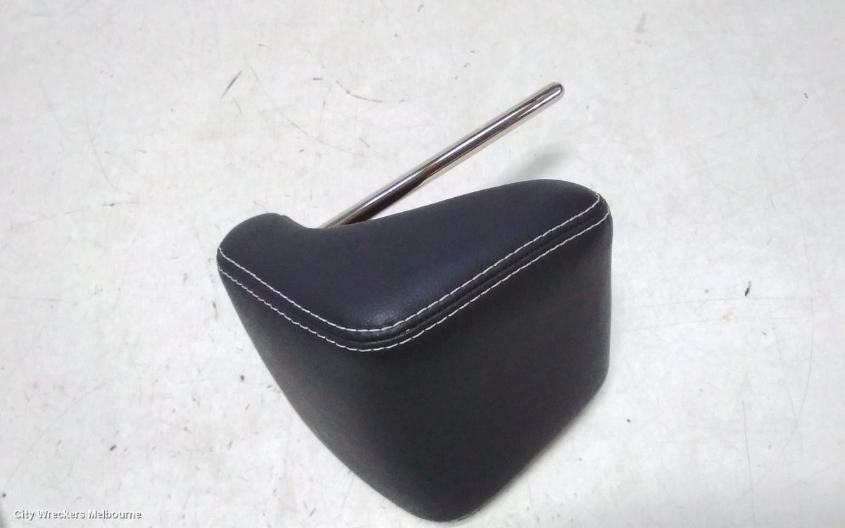 SUZUKI VITARA HEADREST, VITARA, LY (VIN TSM), CENTRE REAR, LEATHER, 06/2015 ONWARDS - Image 2