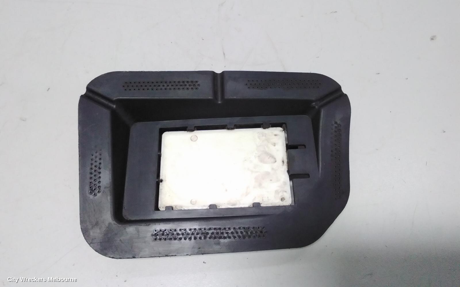 JEEP CHEROKEE, KL, 06/2014 - 11/2022, RHR BLIND SPOT MODULE  T472724C1441: 77535 - Image 2