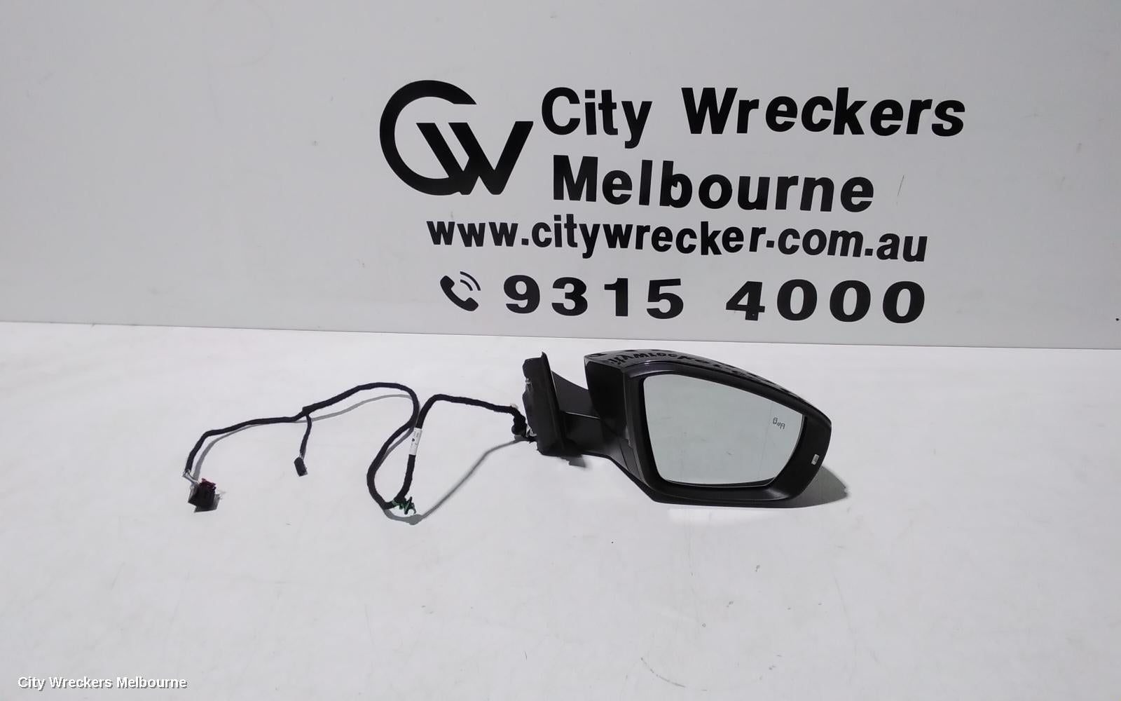 VOLKSWAGEN T-ROC RIGHT DOOR MIRROR, A1, POWER FOLD & HEATED TYPE, W/ BLIND SPOT TYPE, COLOUR CODED, 03/2020 - 07/2022 - Image 1