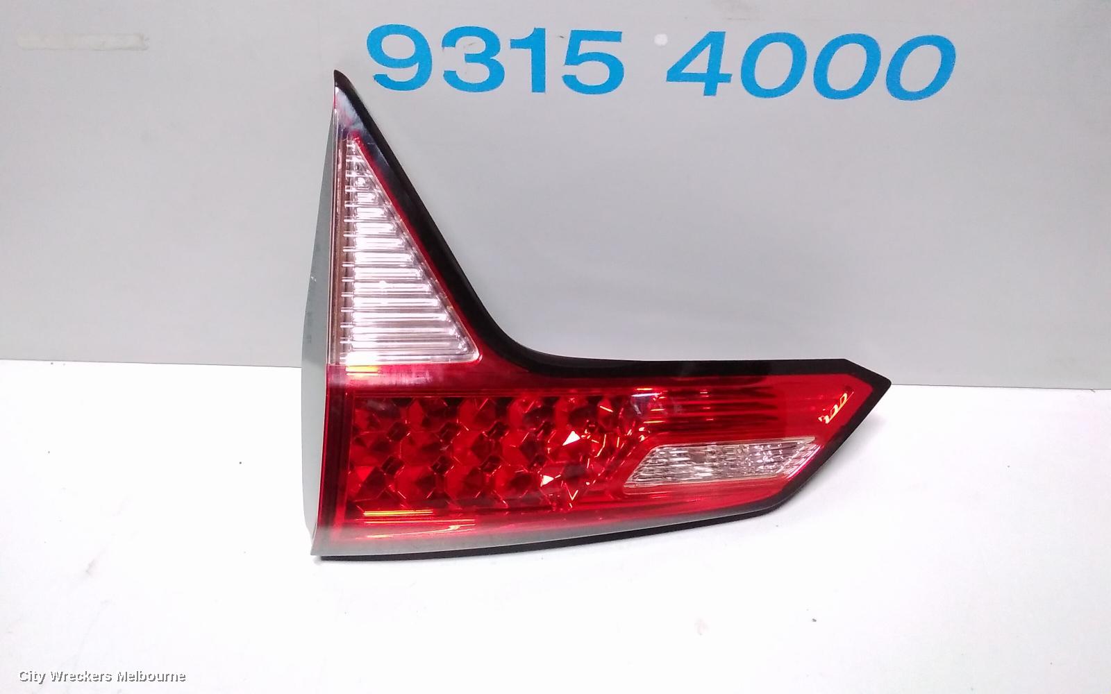 HONDA HRV REAR GARNISH, TAILGATE LAMP (RH SIDE), RU5, VTI, LED, NON OPTICAL GUIDE TYPE, 12/2014 - 06/2018 - Image 2