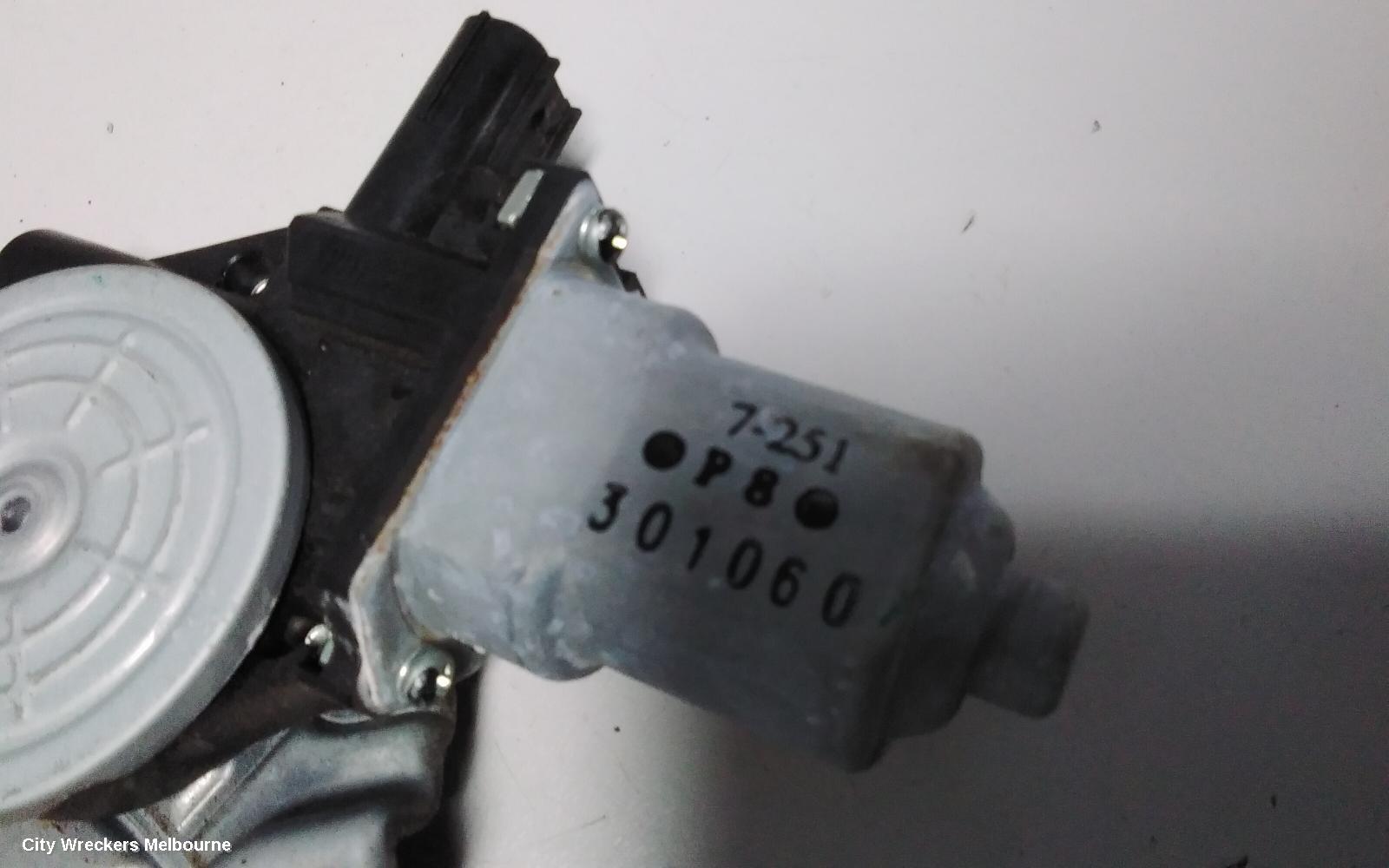 HONDA CRV RIGHT FRONT WINDOW REG/MOTOR, RM, 11/2012 - 04/2017 - Image 3