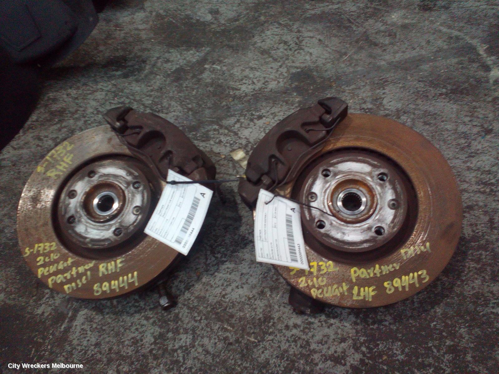 PEUGEOT PARTNER RIGHT FRONT HUB ASSEMBLY, VAN 09/2008 - 01/2015 - Image 2