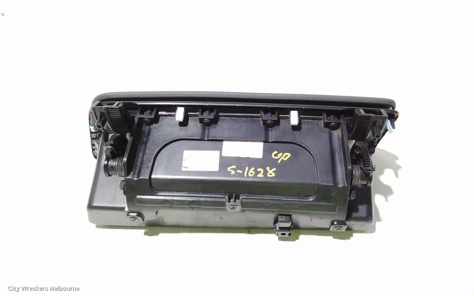 KIA CARNIVAL/GRAND CARNIVAL GLOVE BOX, UPPER, YP, 02/2015 - 10/2020 - Image 3