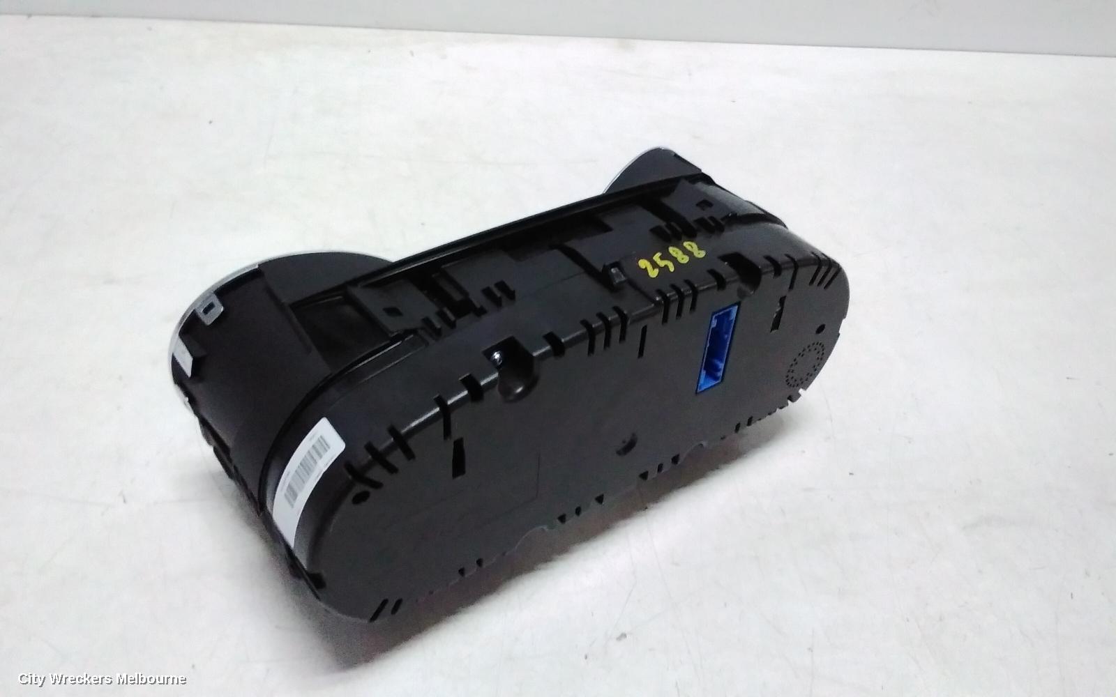 VOLKSWAGEN GOLF INSTRUMENT CLUSTER, INSTRUMENT CLUSTER, AUTO T/M, PETROL, TSI ENG, GEN 6, 10/2008 - 01/2016 - Image 3