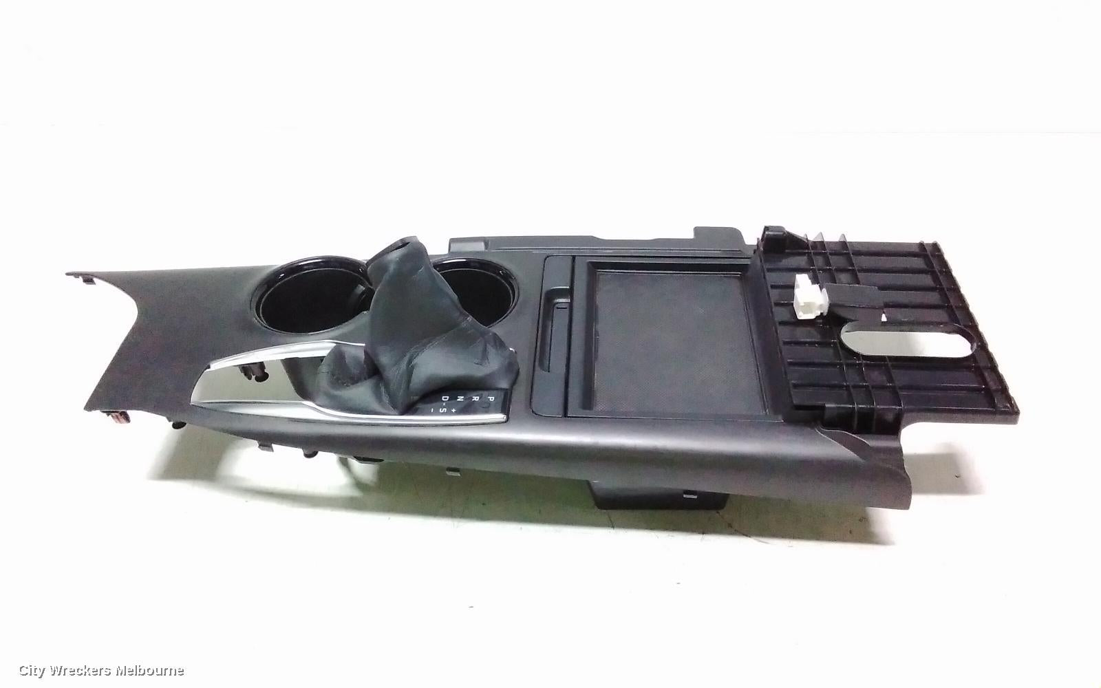 TOYOTA CAMRY GEAR STICK/SHIFTER, XV70, 09/2017 - 05/2024 - Image 1
