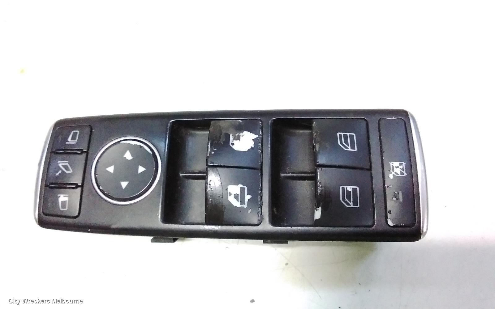 MERCEDES CLA CLASS PWR DR WIND SWITCH, RH FRONT (MASTER SWITCH), C117/X117, 09/2013 - 01/2019 - Image 2