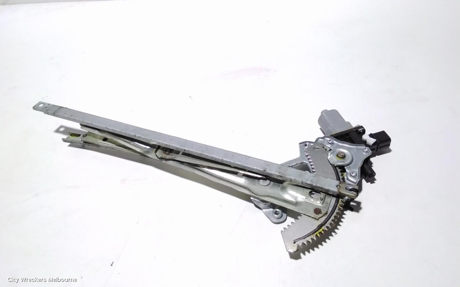 PEUGEOT 4008 RIGHT FRONT WINDOW REG/MOTOR, 05/2012 - 12/2017 - Image 2
