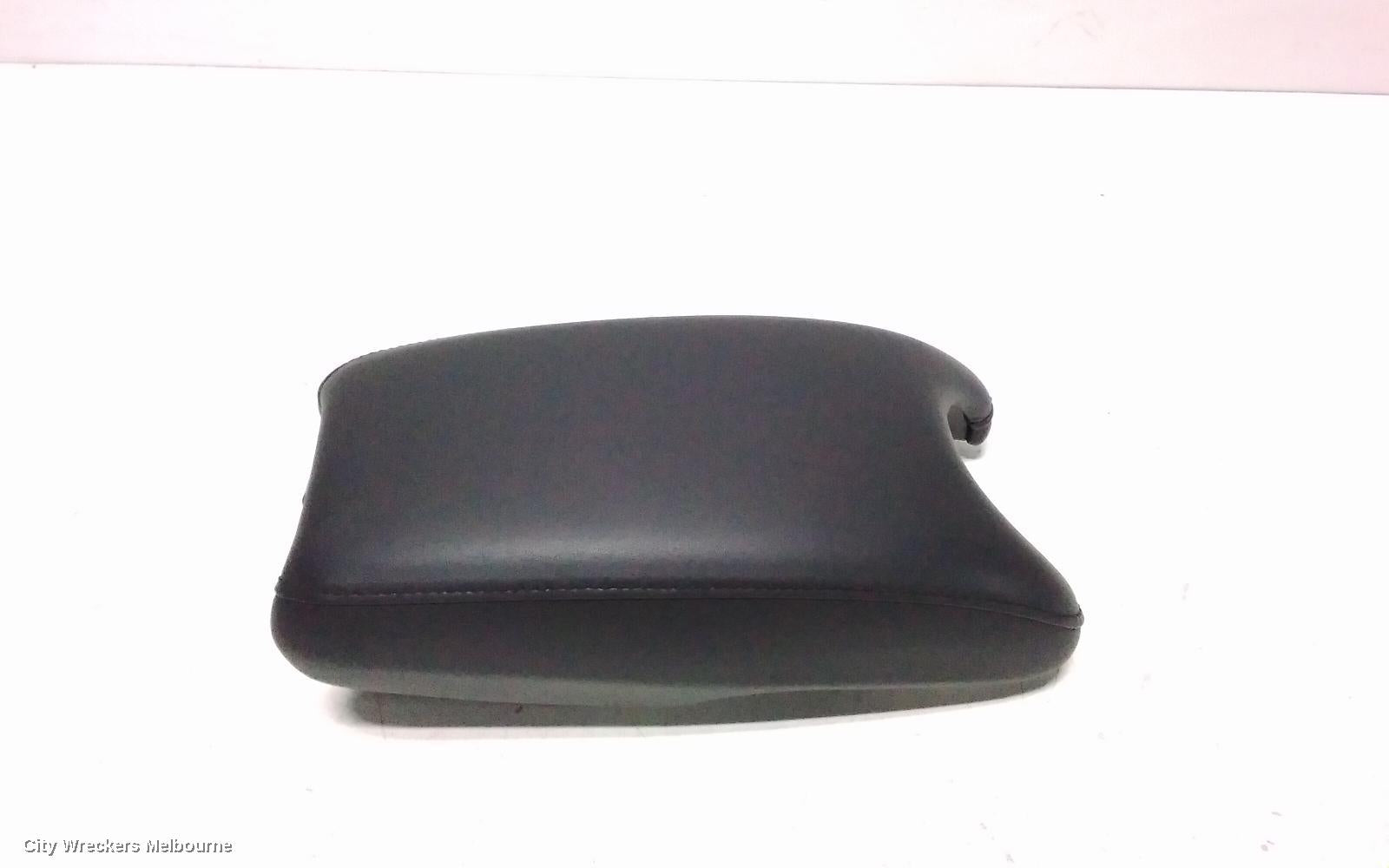 HONDA HRV CONSOLE, RU, 12/2014 - 10/2021 - Image 1