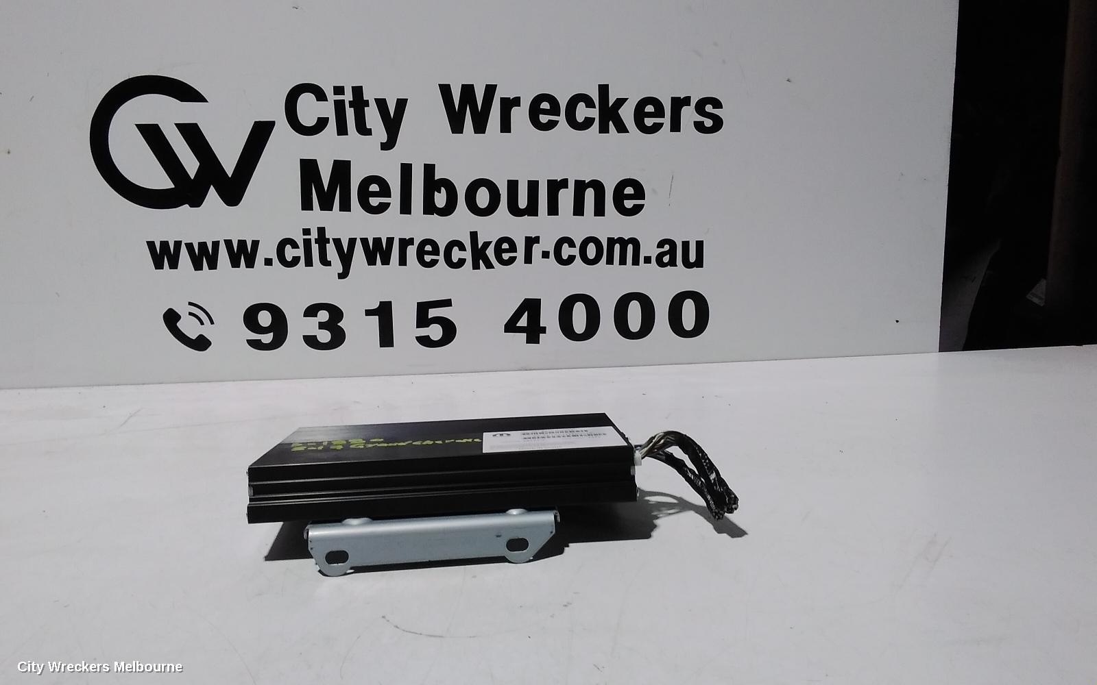 JEEP GRANDCHEROKEE RADIO/CD/DVD/SAT/TV, AMPLIFIER, WK, 10/2010 - 02/2022 - Image 1