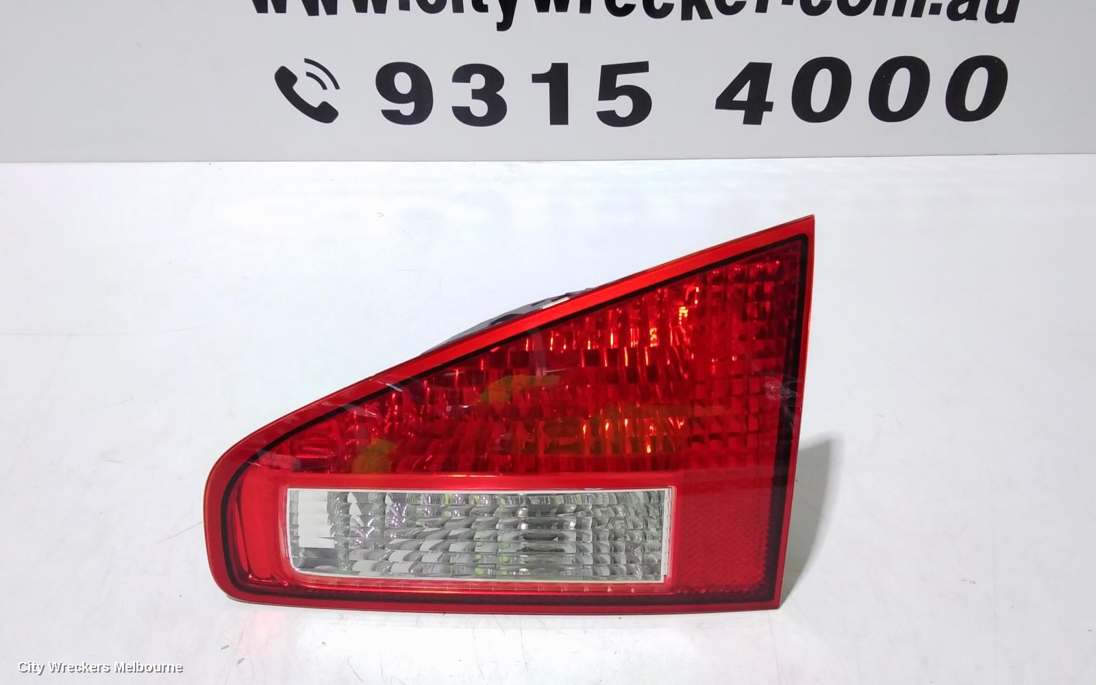 SUBARU TRIBECA REAR GARNISH, TAILGATE LAMP (RH SIDE), B9, 12/2007 - 01/2014 - Image 2