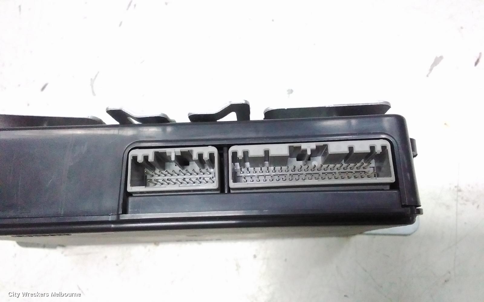 LAND ROVER RANGEROVER SPORT, L320, 08/2005 - 12/2013, KEYLESS ENTRY CONTROL MODULE AH42-19H440-AF: 139104 - Image 3