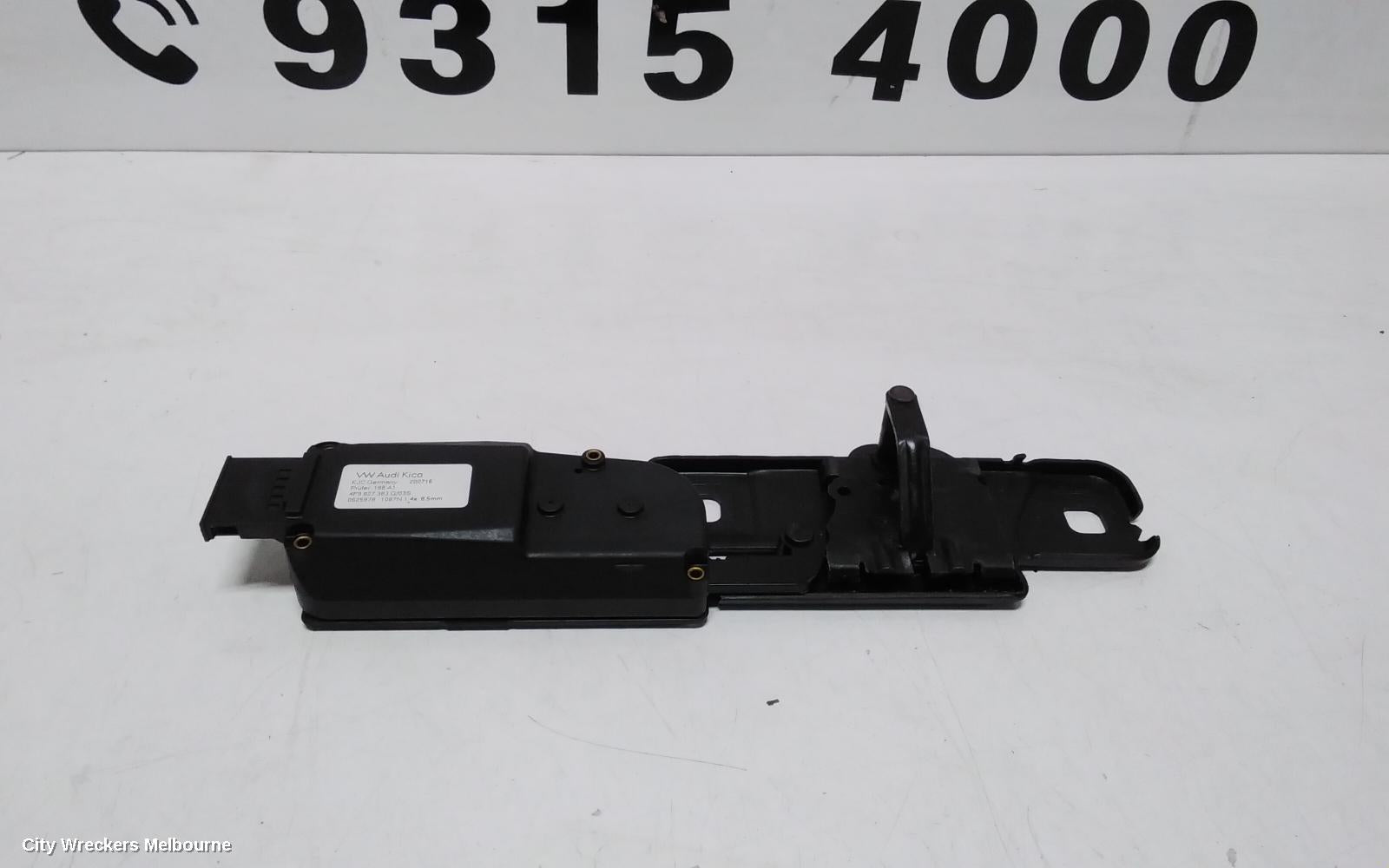 AUDI Q5 DOOR/BOOT/GATE LOCK, TAILGATE LOCK, 8R, 03/2009 - 01/2017 - Image 2
