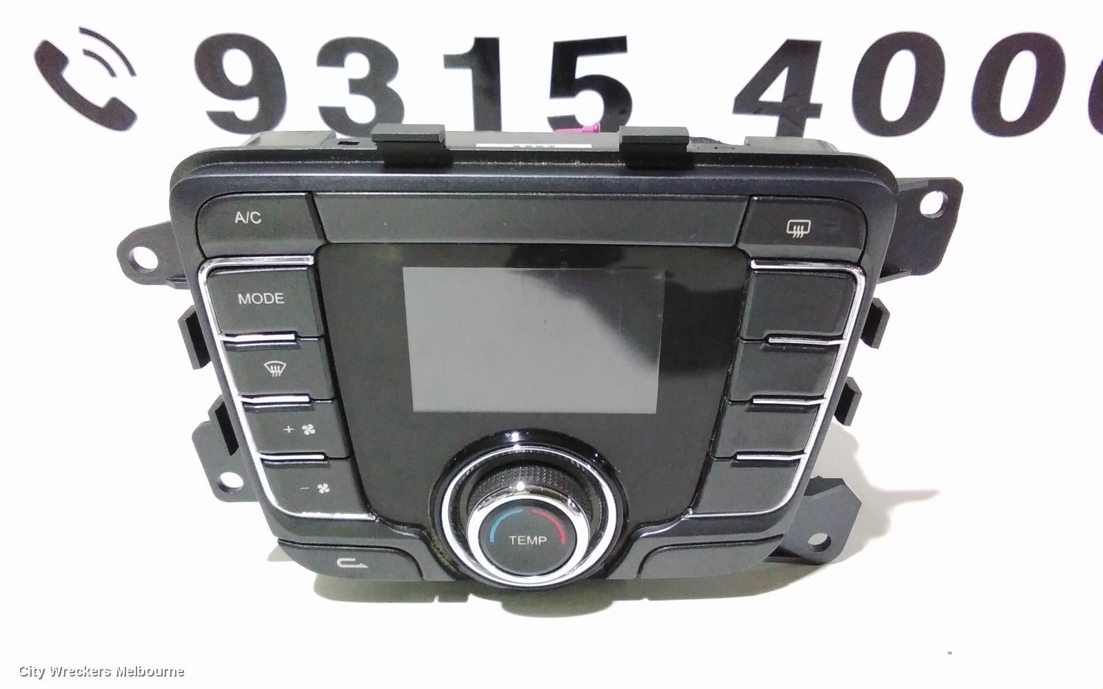 LDV G10 HEATER/AC CONTROLS, (G10+) SV7C, CLIMATE CONTROL, NON REAR CONTROL BUTTON TYPE, VAN, 04/2015 ONWARDS - Image 2