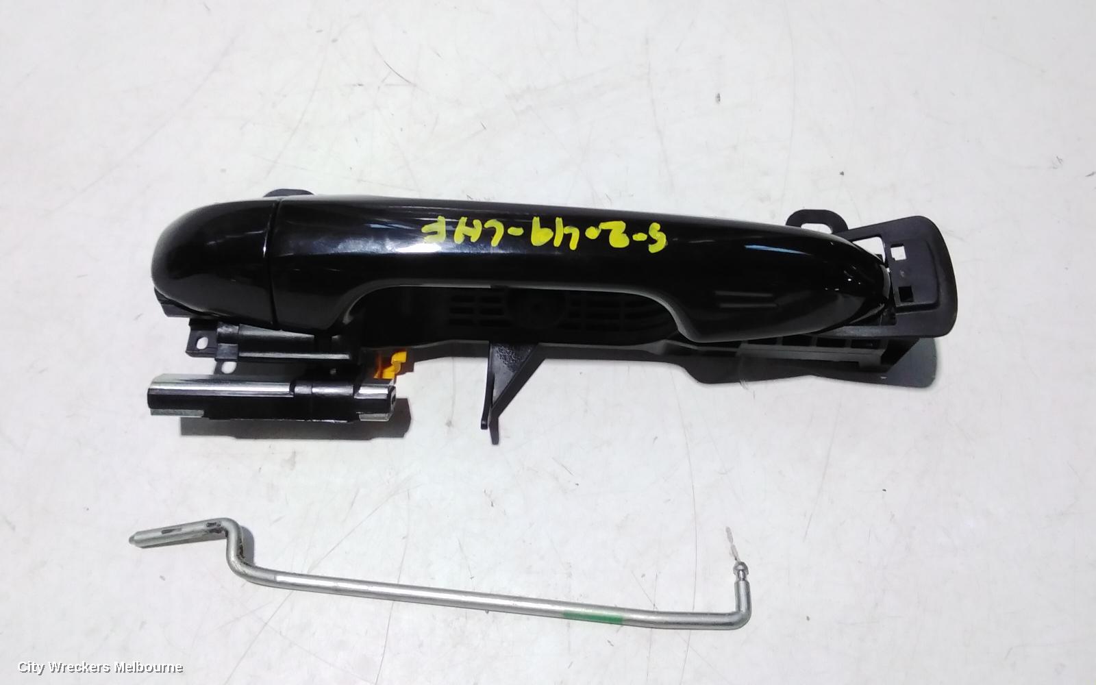 TOYOTA KLUGER DOOR HANDLE, OUTER, LH FRONT, W/ KEYLESS ENTRY TYPE, GSU50/GSU55, 03/2014 - 02/2021 - Image 3