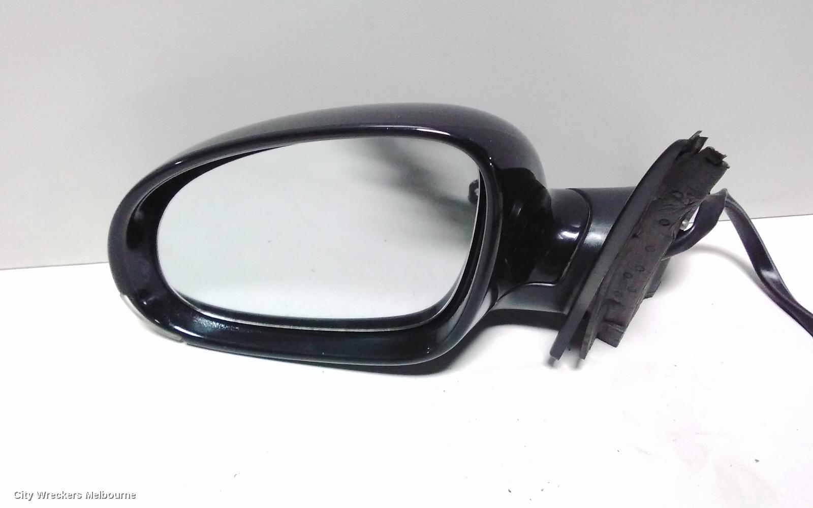 VOLKSWAGEN JETTA LEFT DOOR MIRROR, 1KM, HEATED & W/ MEMORY TYPE, 10 WIRES, 02/2006 - 07/2011 - Image 2