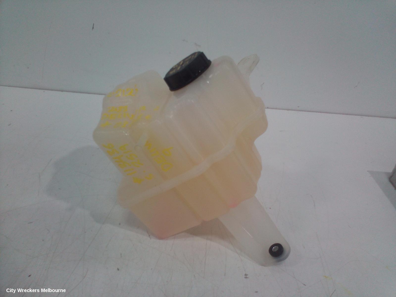 LDV DELIVER 9 WASHER BOTTLE, 07/2020 ONWARDS - Image 1