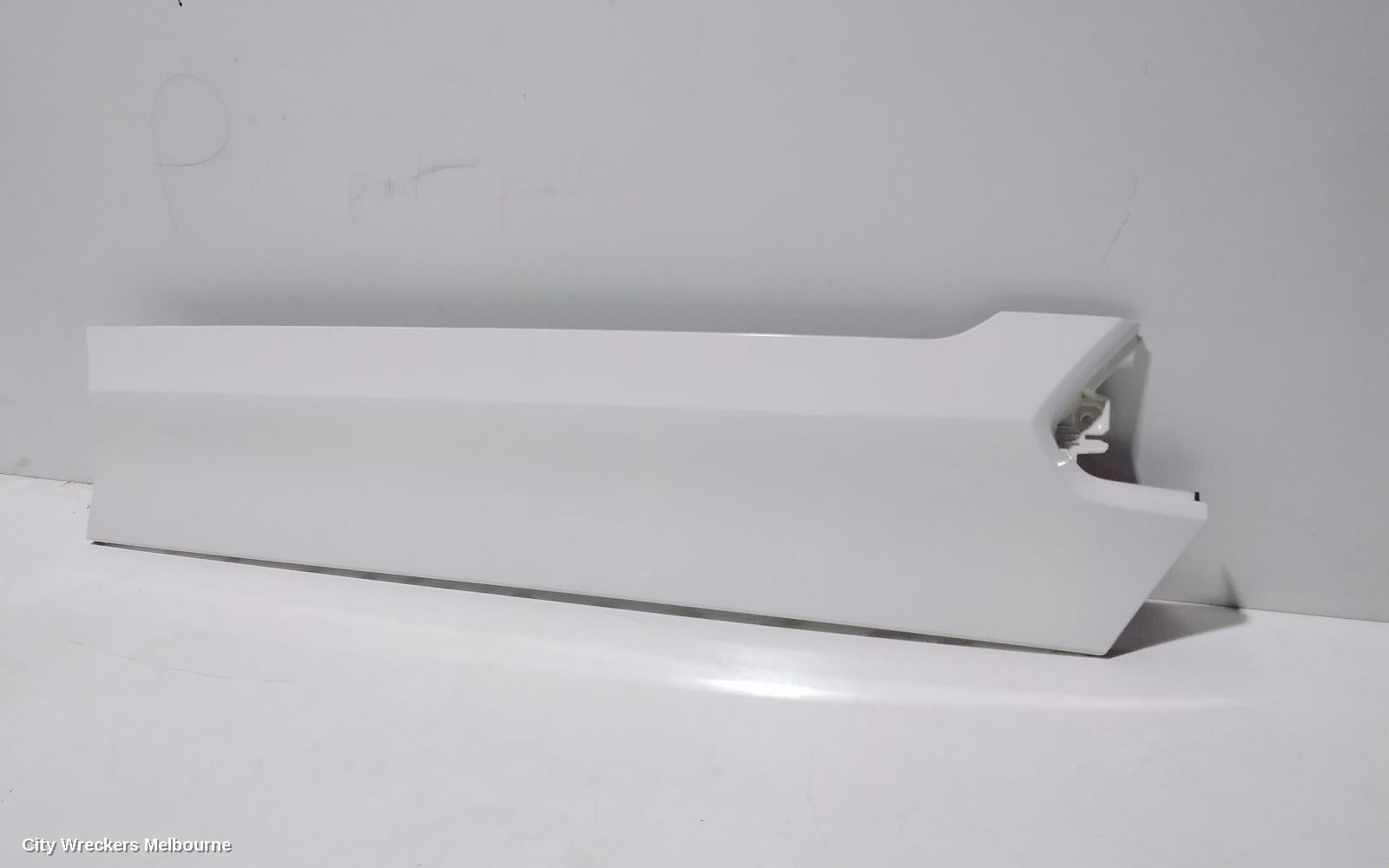 KIA CARNIVAL/GRAND CARNIVAL DOOR MOULD, RHR BODY MOULD: 95628, YP, 01/2015 - 10/2020 - Image 2