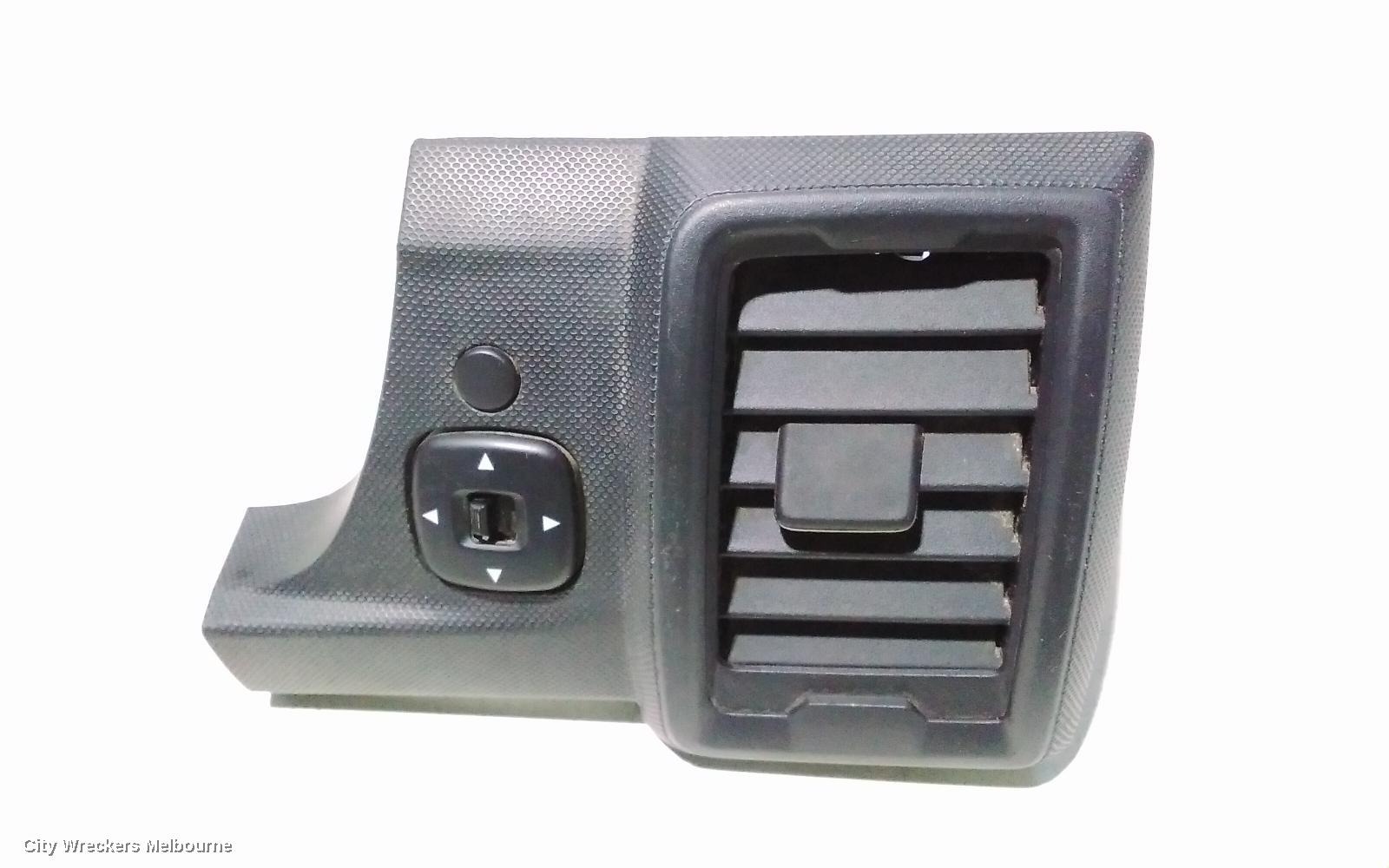 FORD RANGER, PX, 07/2011 - 04/2022, RH AIRVENT: 107094 - Image 2