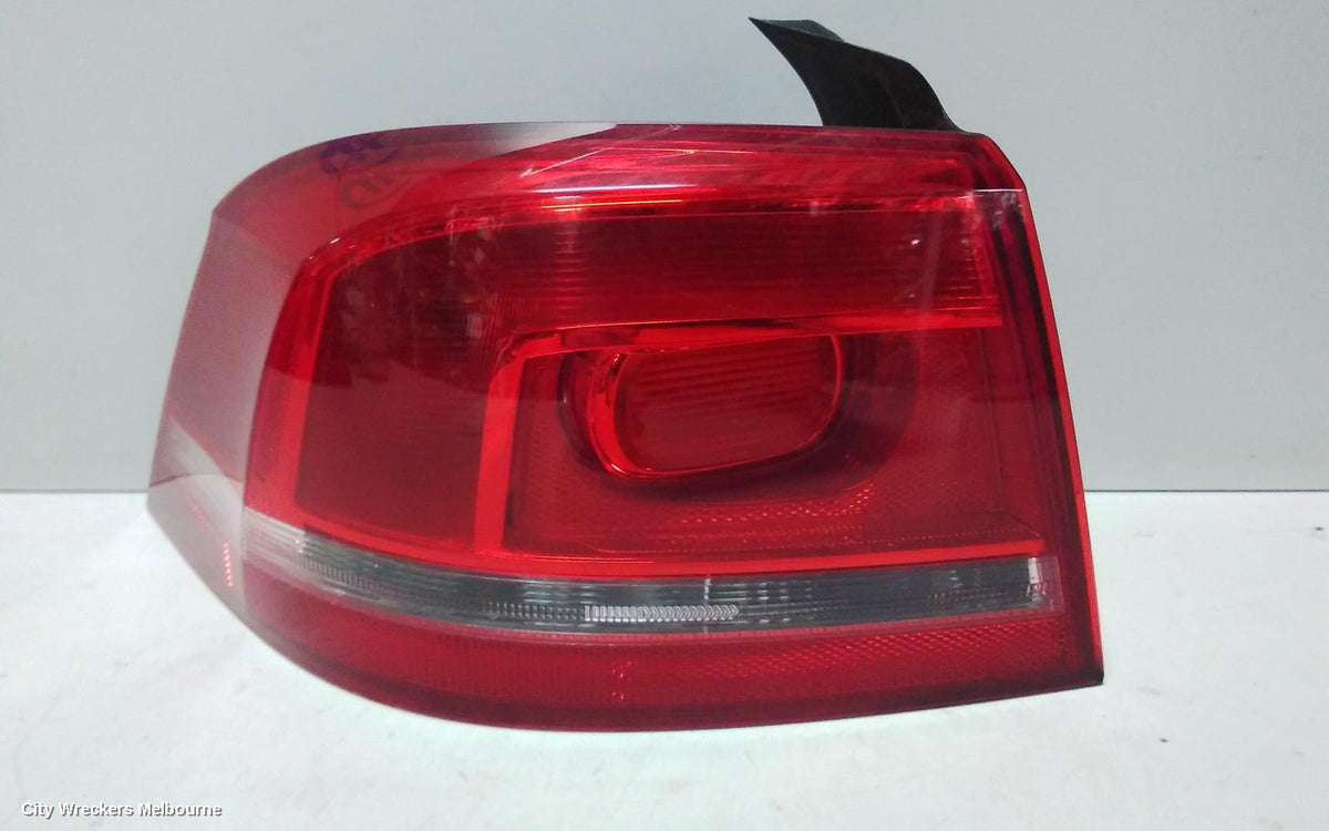 VOLKSWAGEN PASSAT LEFT TAILLIGHT, 3C/MK6 B7, SEDAN, NON LED TYPE, 09/2010 - 05/2015 - Image 2