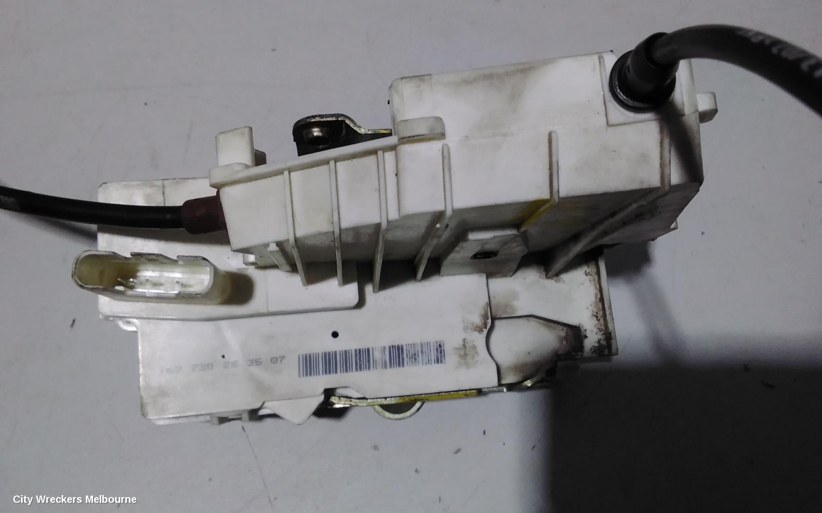 MERCEDES M CLASS DOOR/BOOT/GATE LOCK, RIGHT FRONT DOOR LOCK, NON KEYLESS START TYPE, W164, 09/2005 - 12/2011 - Image 3