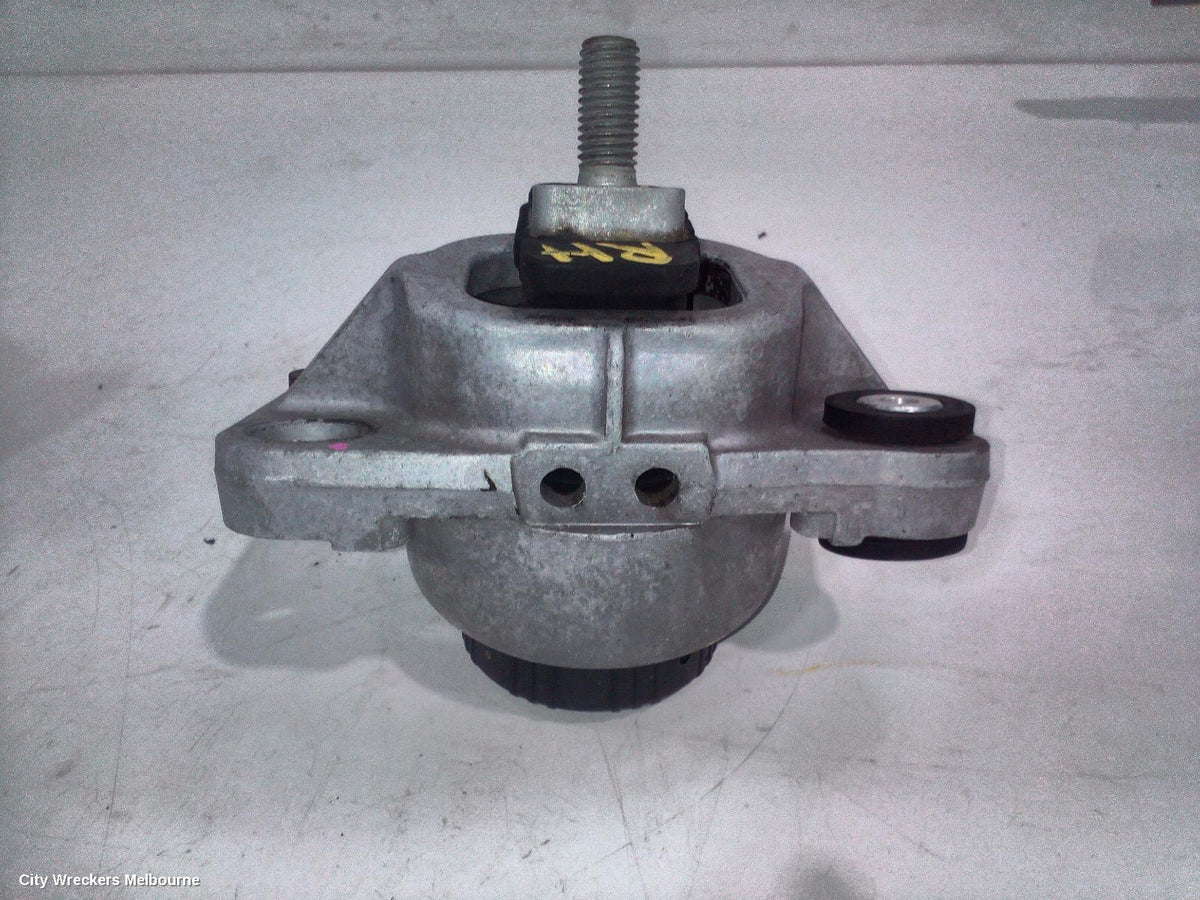 LAND ROVER RANGEROVER SPORT MOUNT, ENGINE MOUNT (RH SIDE), DIESEL, 3.0, SINGLE TURBO, L494, 06/2013 - 04/2022 - Image 3