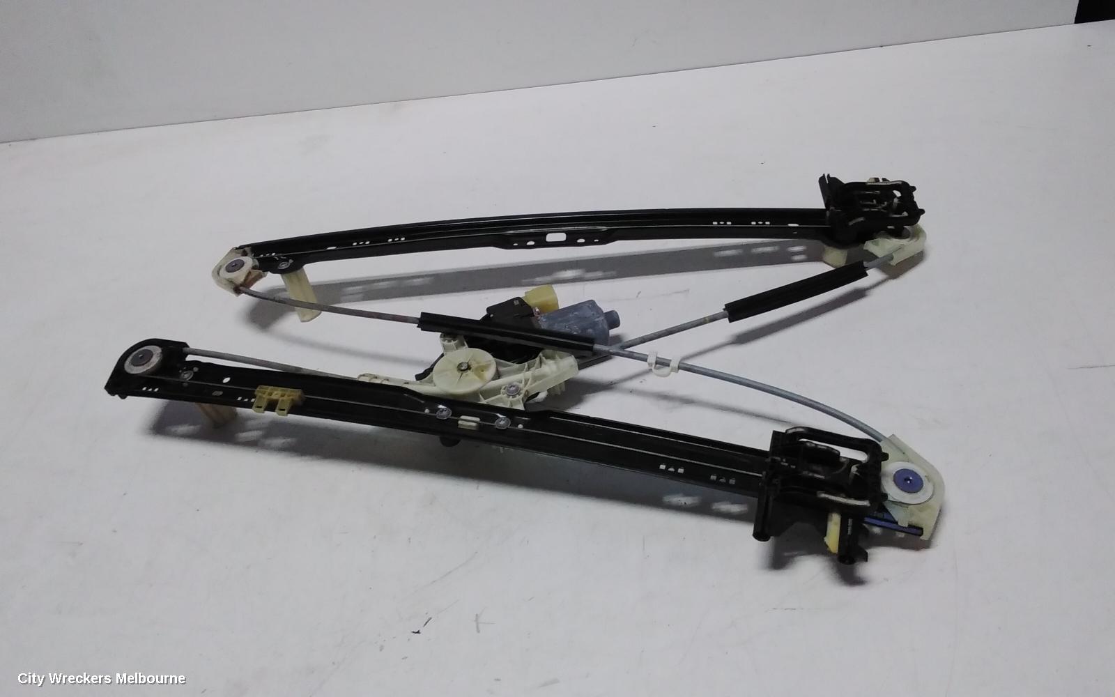 LAND ROVER RANGEROVER SPORT RIGHT REAR WND REG/MOTOR, L494, 12/2013 - 04/2022 - Image 3