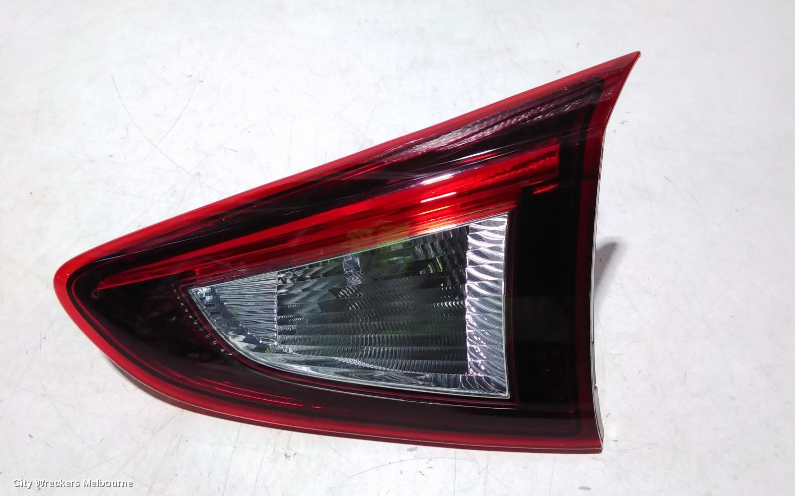 MAZDA 2 REAR GARNISH, TAILGATE LAMP (RH SIDE), DJ, 09/2014 - 10/2019 - Image 3