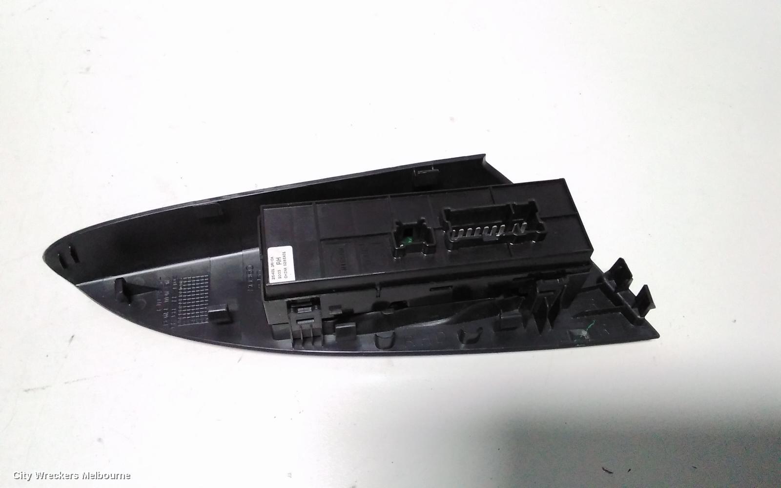 NISSAN PULSAR PWR DR WIND SWITCH, RH FRONT (MASTER SWITCH), SEDAN, B17, 12/2012 - 12/2017 - Image 3