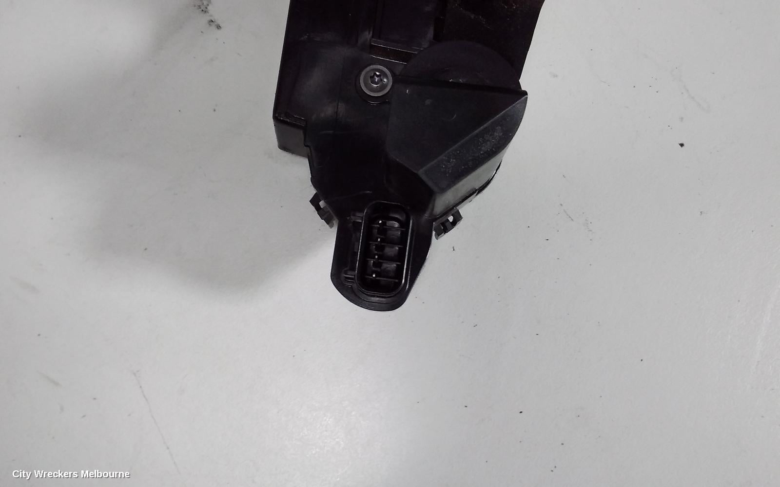 LAND ROVER RANGEROVER EVOQUE DOOR/BOOT/GATE LOCK, LEFT REAR DOOR LOCK, L538, NON KEYLESS ENTRY TYPE, 11/2011 - 01/2019 - Image 2