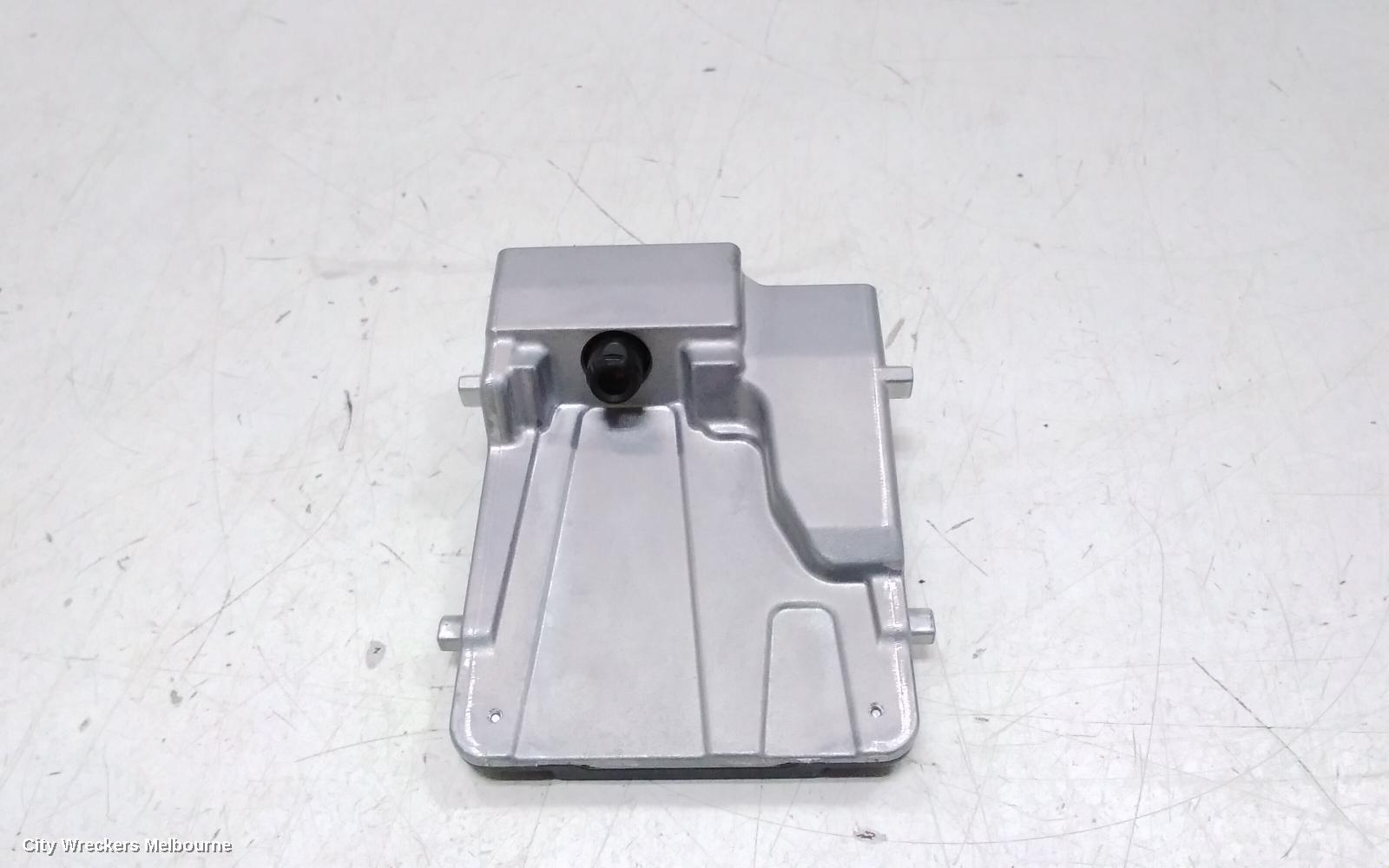 TOYOTA KLUGER REVERSE CAMERA, FRONT CAMERA (WINDSCREEN MOUNTED), FORWARD RECOGNITION, XU70 SERIES, 03/2021 ONWARDS - Image 2