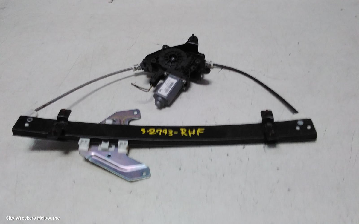 LAND ROVER DISCOVERY RIGHT REAR WND REG/MOTOR, L319,10/2009 - 12/2016 - Image 2